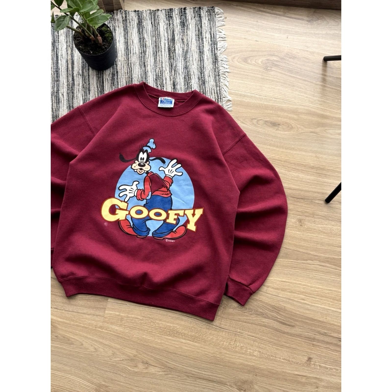 Hanes VINTAGE Disney Goofy Sweatshirt Red Hanes Size M Pullover Mens 90s Cartoon Logo USA City Streetwear Size US M / EU 48-50 / 2 - 2 Thumbnail