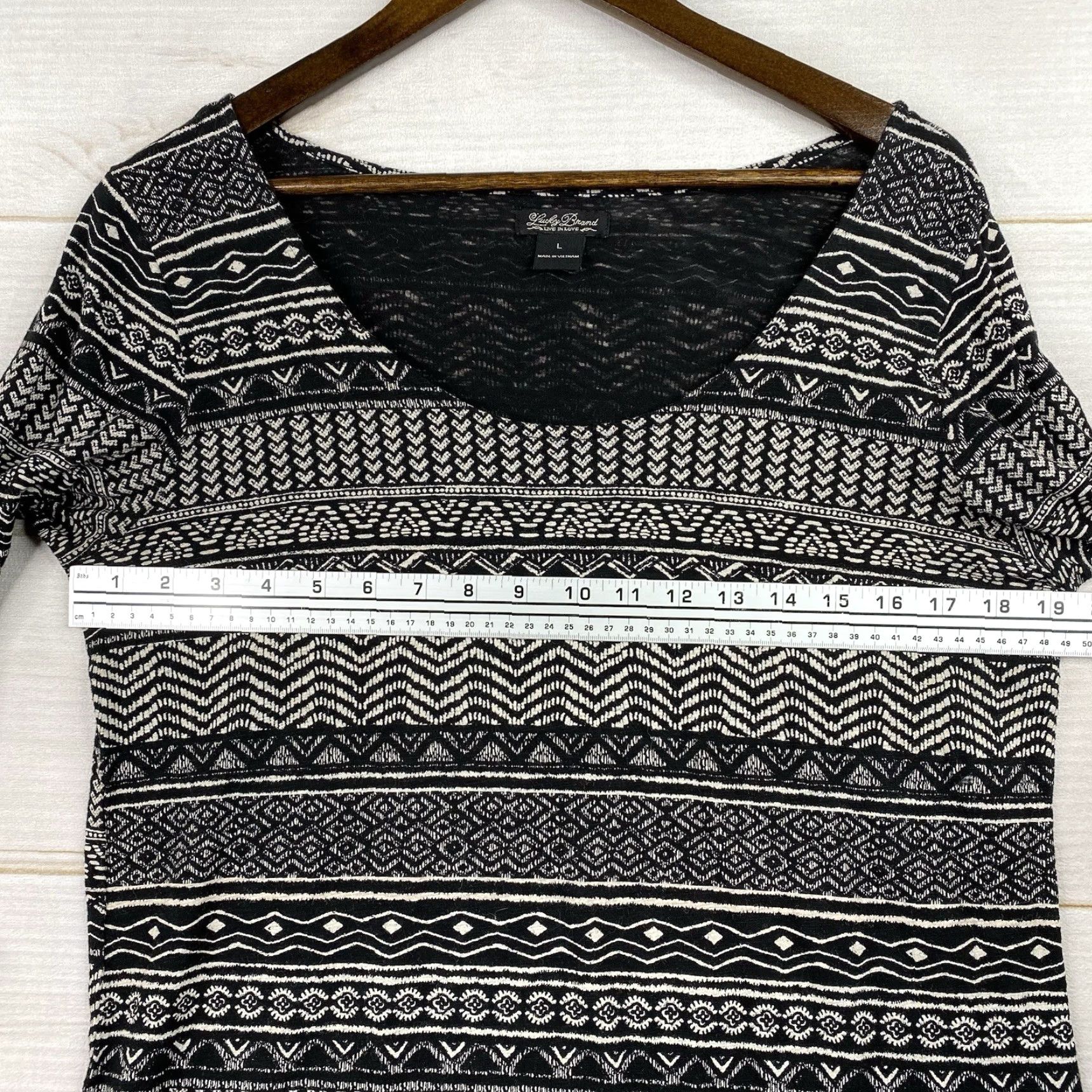 Lucky Brand Lucky Brand Top Blouse Womens L Black Aztec Print 3/4 Sleeve Lightweight Stretch Bohemian Modern Size L / US 10 / IT 46 - 5 Thumbnail