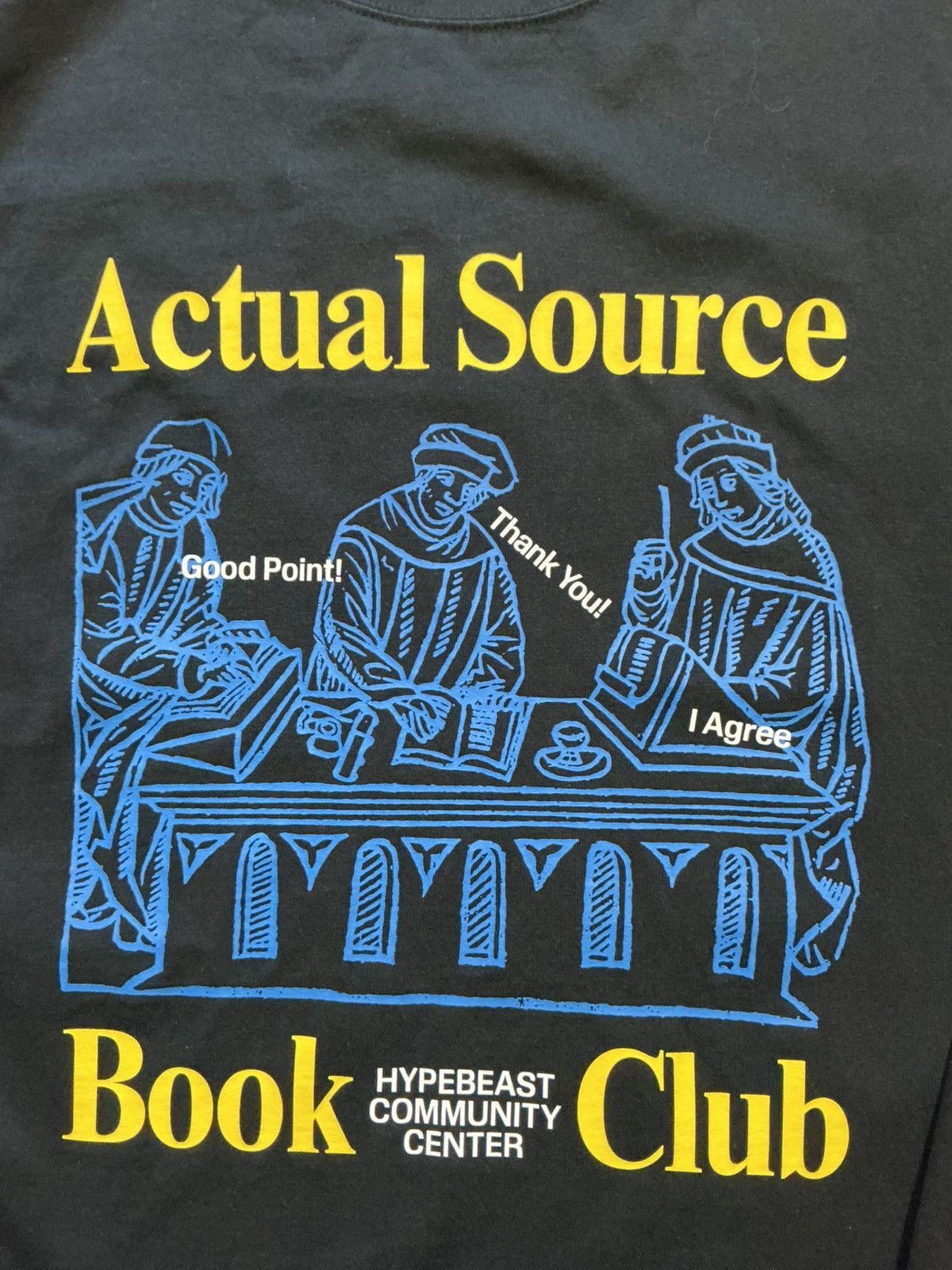 Uniqlo UT Uniqlo X Hypebeast Community Center Book Club T-Shirt Size US XL / EU 56 / 4 - 5 Thumbnail