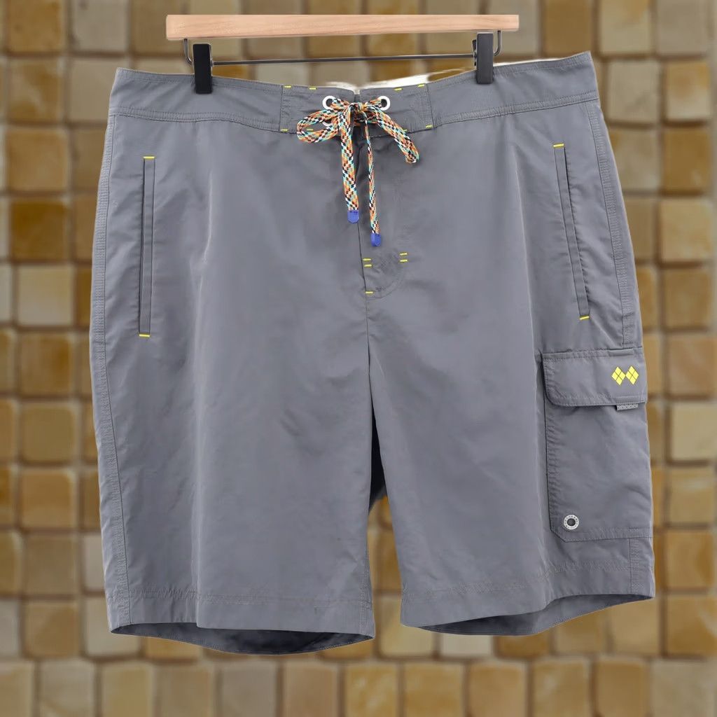 Robert Graham Robert Graham Men's Bottom XL Board Shorts Swim Trunks Grey Nylon Polyester Solid Pockets Drawstring Lined 9.5" Inseam Size US 36 / EU 52 - 1 Thumbnail