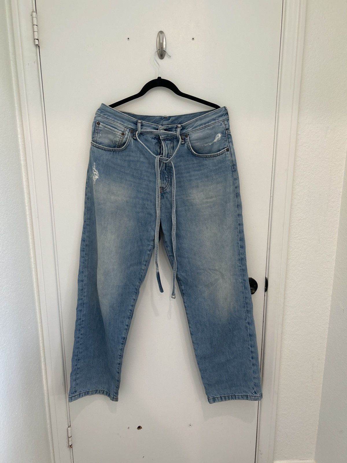 Acne Studios Acne studios 1991 light blue wash jeans loose fit Size US 32 / EU 48 - 1 Thumbnail