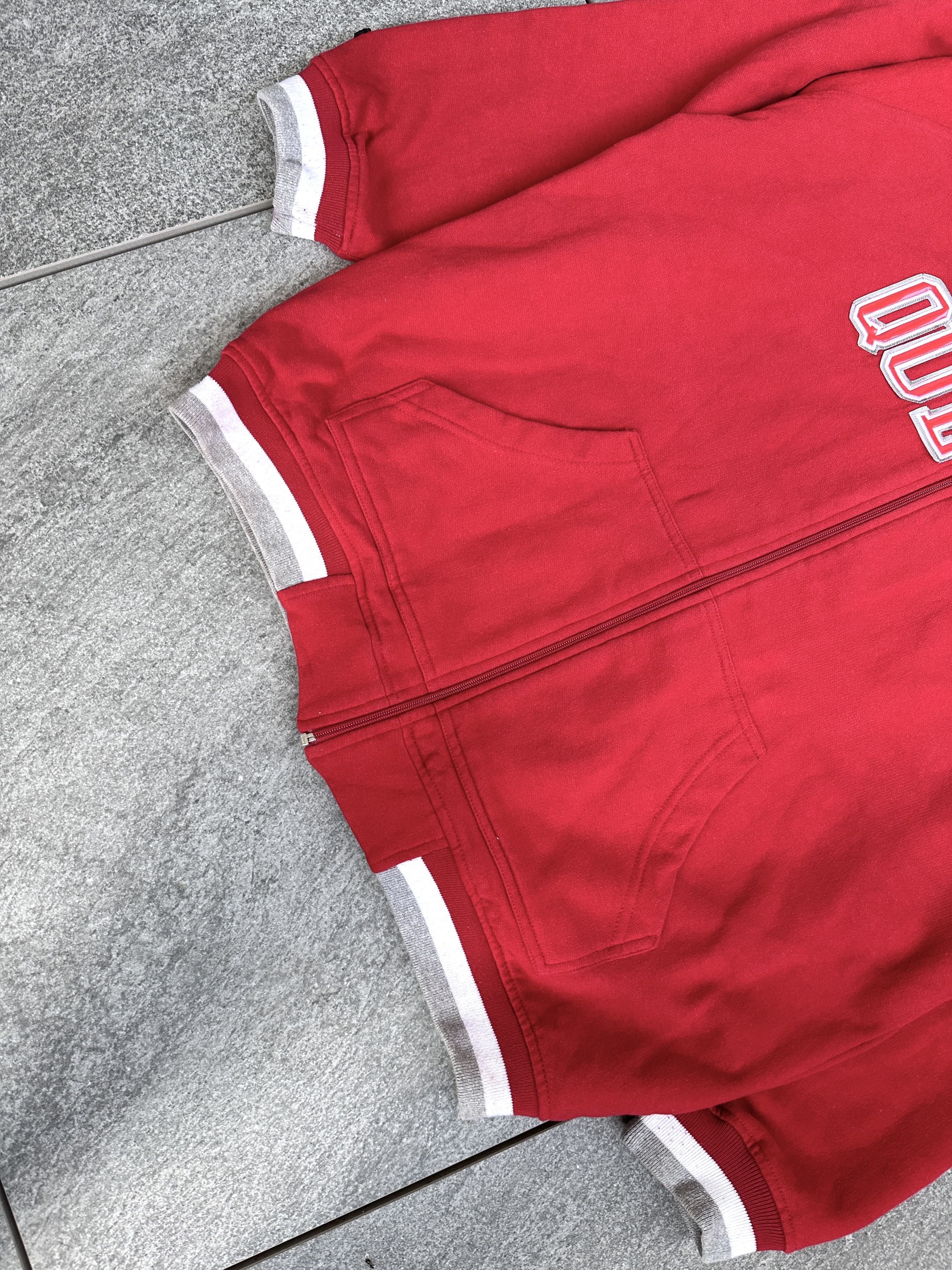 Fubu Vintage FUBU Queens university zip hoodie usa L Size US L / EU 52-54 / 3 - 3 Thumbnail