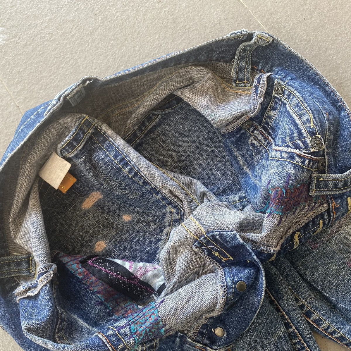 Other Distressed denim reverse pocket design Size US 34 / EU 50 - 9 Thumbnail