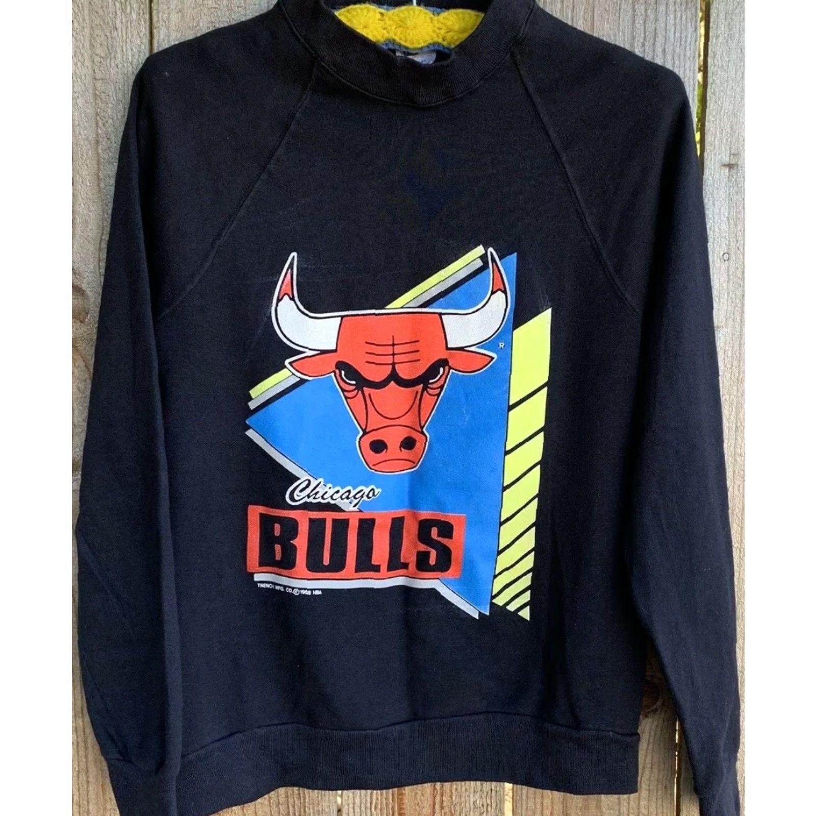 CO VINTAGE Chicago Bulls Sweatshirt Trench Mfg Co c 1989 NBA 1980s Size S Mens Black Cotton Blend Pullover Graphic Print 80s Sports Sweatshirt Size US S / EU 44-46 / 1 - 3 Thumbnail