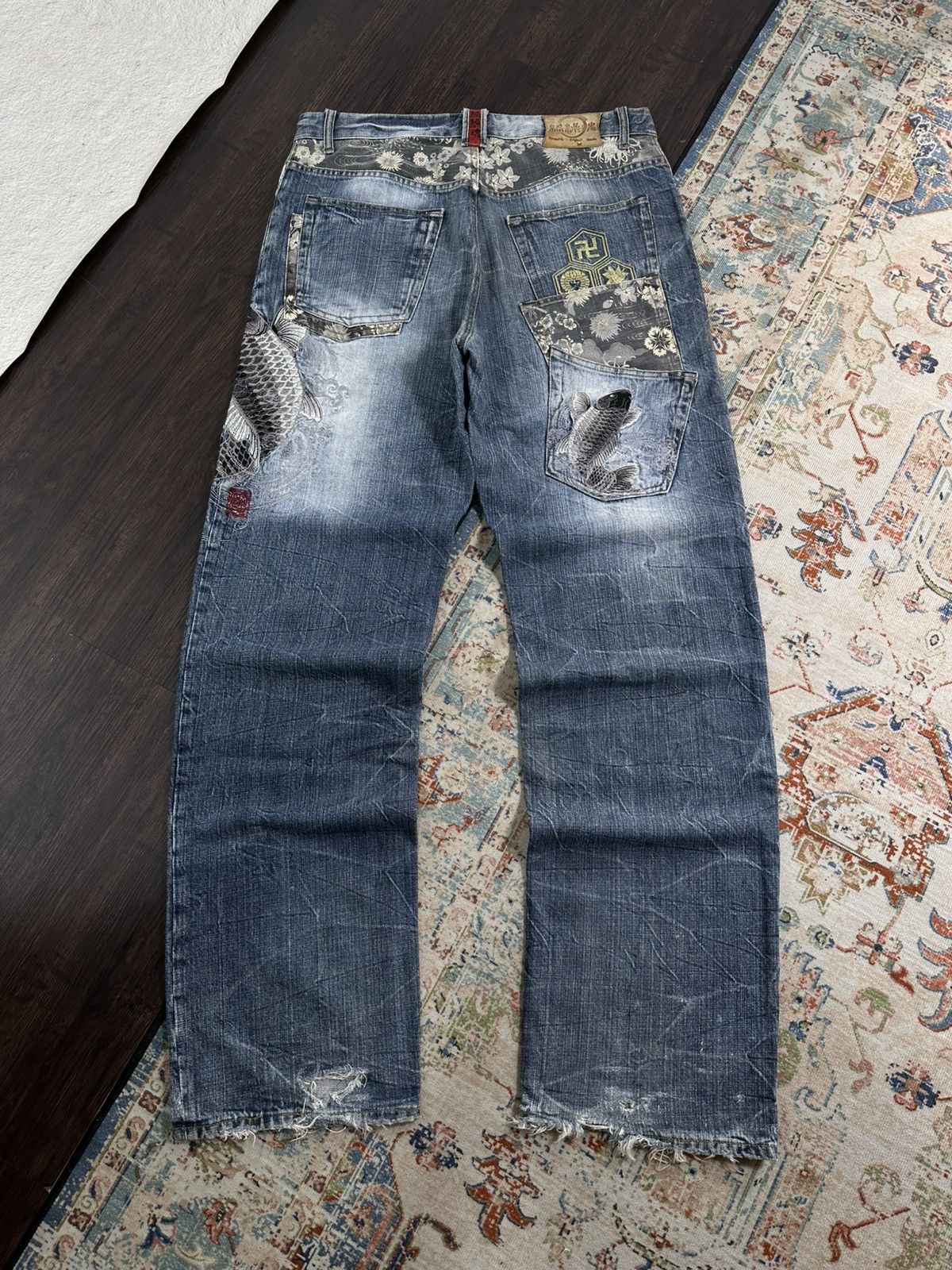 KARAKURI TAMASHI MULTIPOCKET KOI EMBROIDERY JAPANESE DENIM