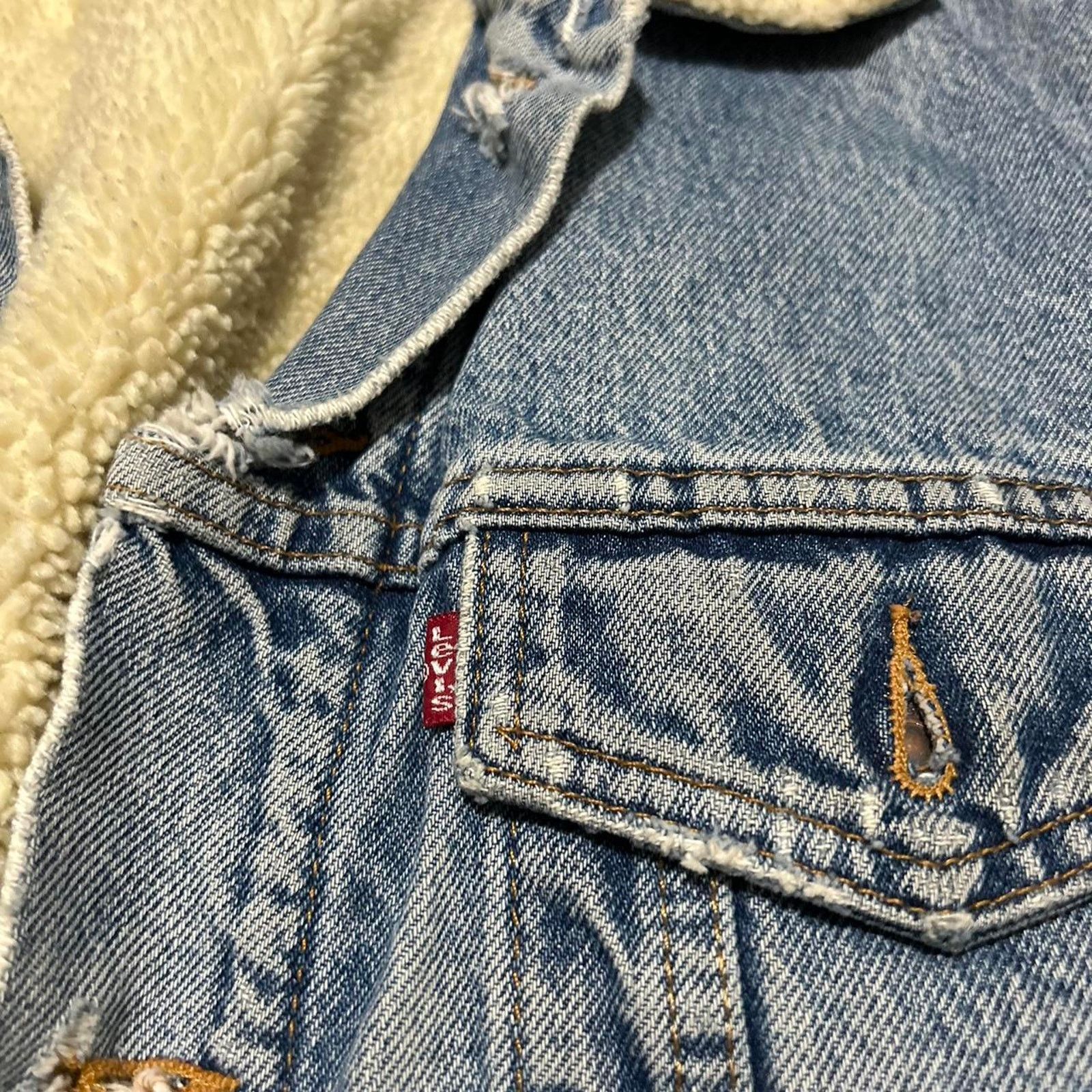 Levi's **Distressed Levi's Denim Boa Jacket - Vintage 80's Blue Men Size US M / EU 48-50 / 2 - 3 Thumbnail