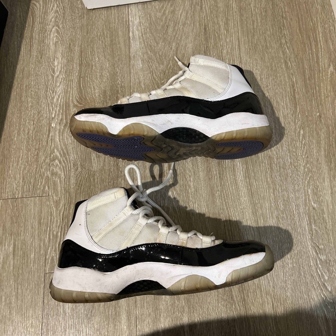 Jordan Brand × Nike Air Jordan 11 Retro ‘Concord’ (2011) Size US 12 / EU 45 - 2 Thumbnail