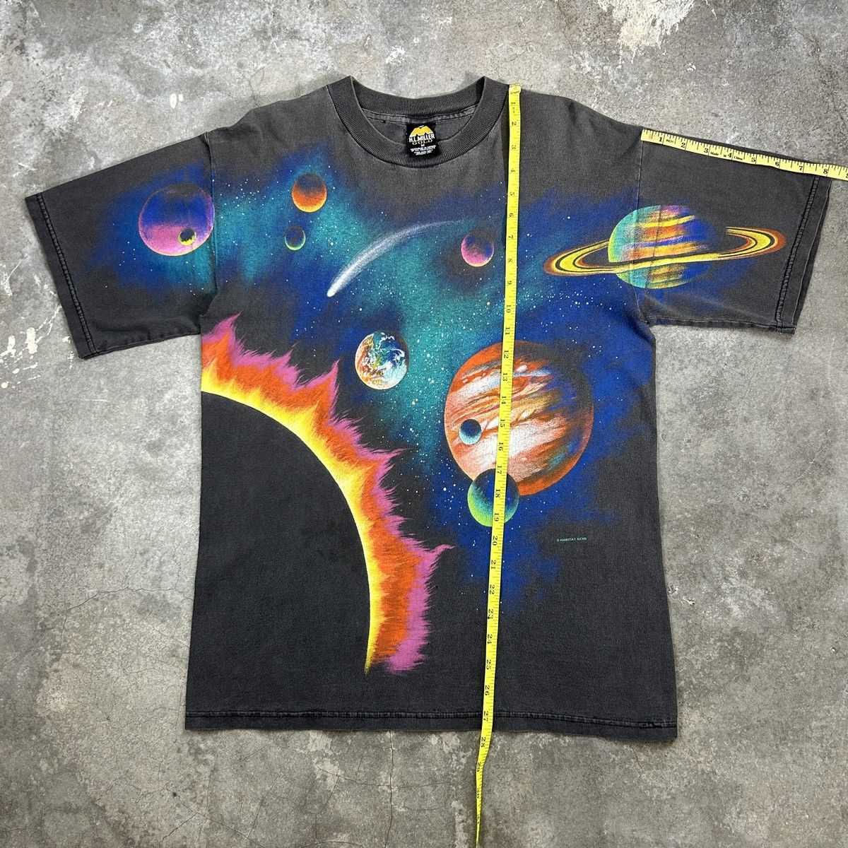 Vintage 1990s A Thousand Planets Size US M / EU 48-50 / 2 - 8 Thumbnail