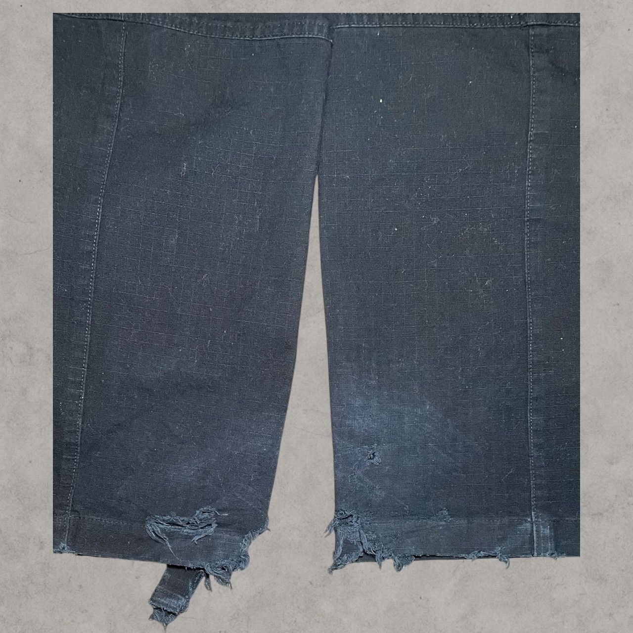 Balenciaga AW23 Balenciaga Convertible Cargo Flare Black Pants Sz XS Size US 30 / EU 46 - 8 Thumbnail