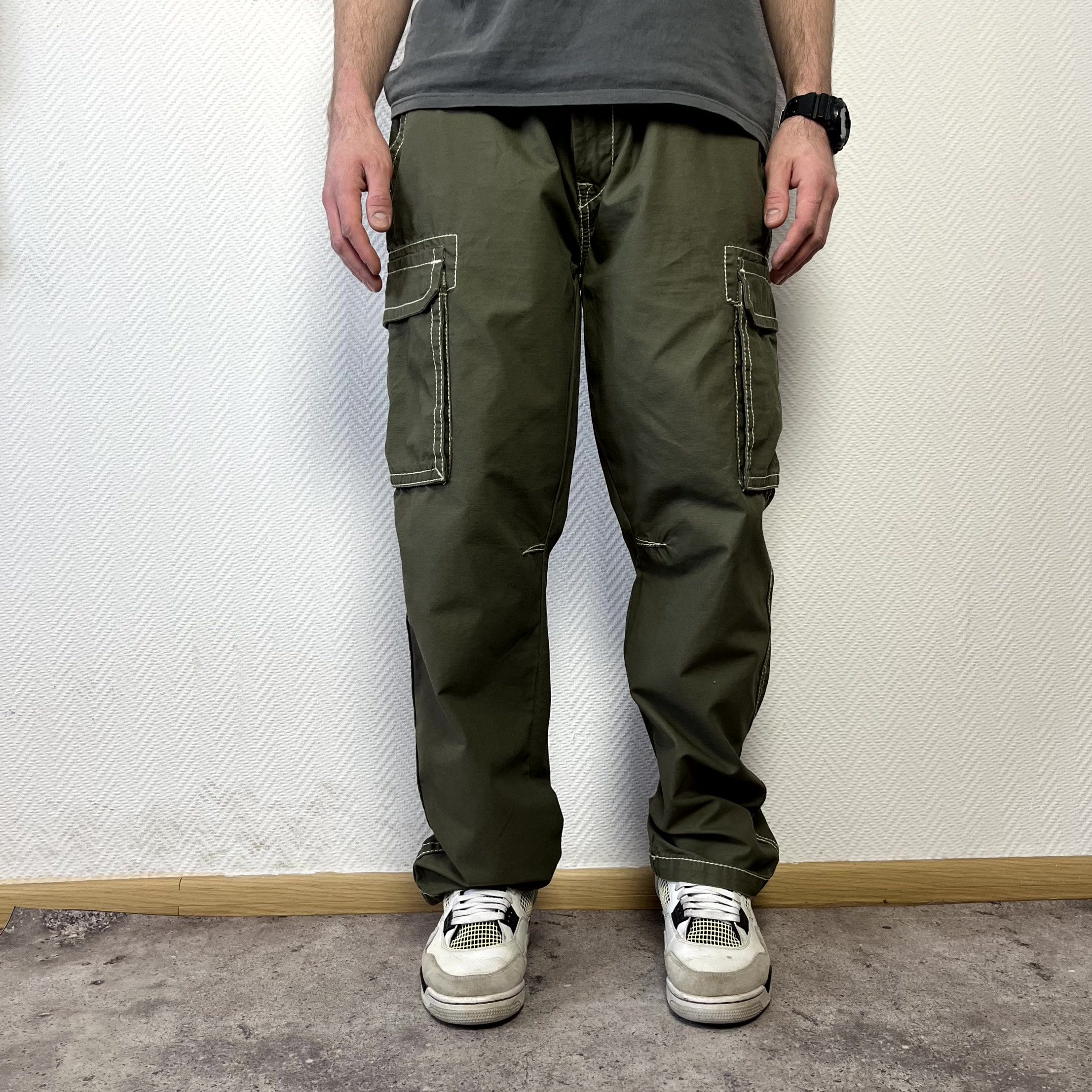 True Religion True Religion Cargo Green Khaki Pants Big T Size 38 2XL Size US 38 / EU 54 - 13 Thumbnail