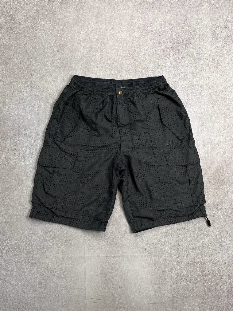 Nike × Vintage Vintage Nike Cargo Nylon Shorts Y2K Jorts M Size US 32 / EU 48 - 1 Thumbnail