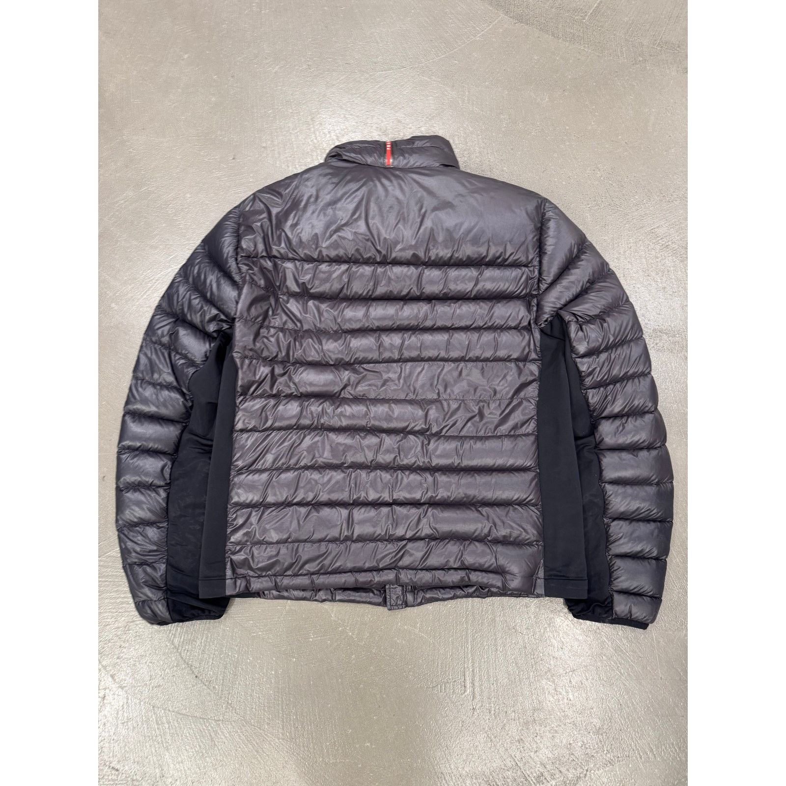 Prada 2011 Prada nylon puffer jacket Size US XL / EU 56 / 4 - 4 Thumbnail