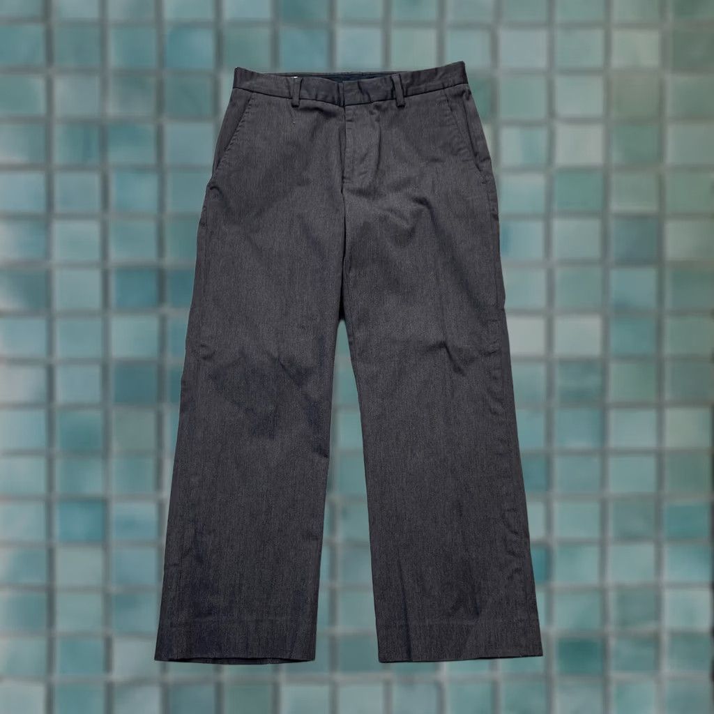 Gap VINTAGE Gap Pants Mens 31x32 Gray Khaki Straight Fit Cotton Spandex Resort Wear Tailored Shirts Pants Size US 30 / EU 46 - 1 Thumbnail