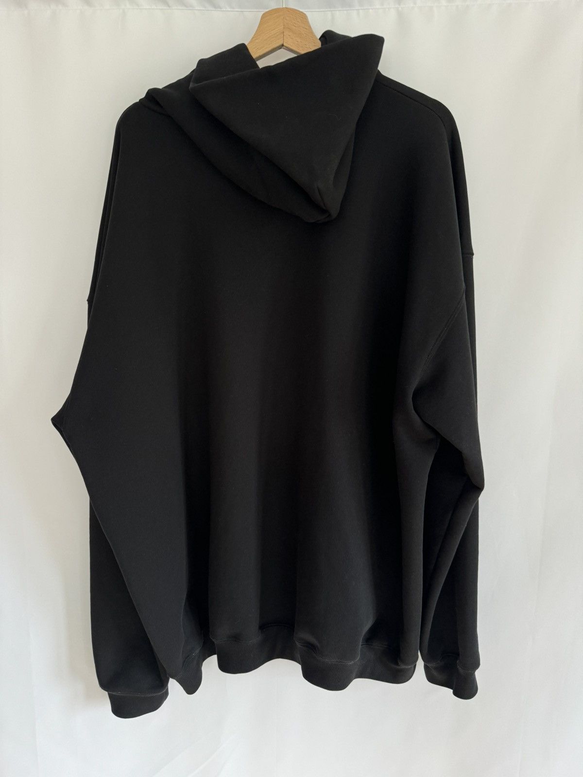 Balenciaga Balenciaga portrait band hoodie Size US S / EU 44-46 / 1 - 2 Thumbnail