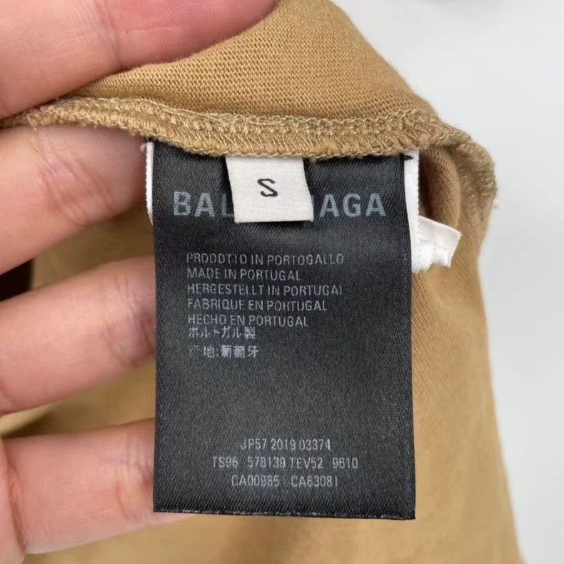 Balenciaga Balenciaga Khaki Wheat Letter Short Sleeve Size US S / EU 44-46 / 1 - 4 Thumbnail