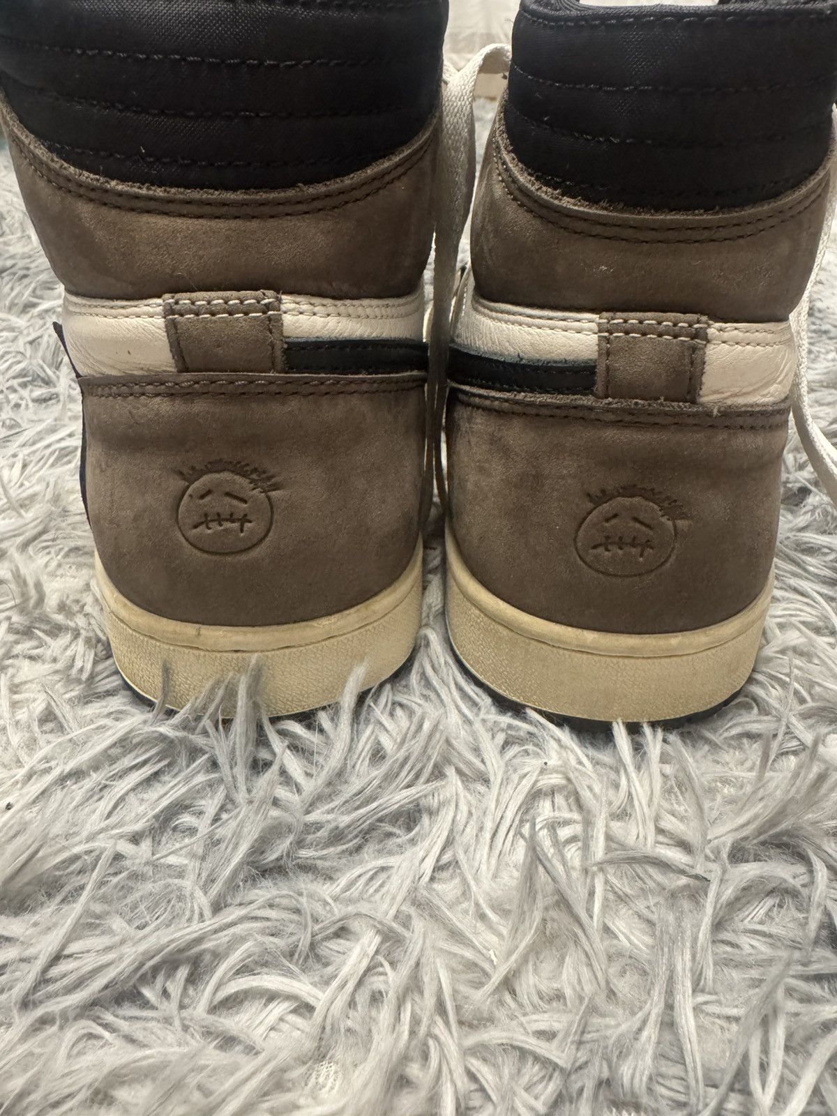 Jordan Brand × Travis Scott Travis Scott Jordan 1 OG Mocha Size US 9.5 / EU 42-43 - 6 Thumbnail