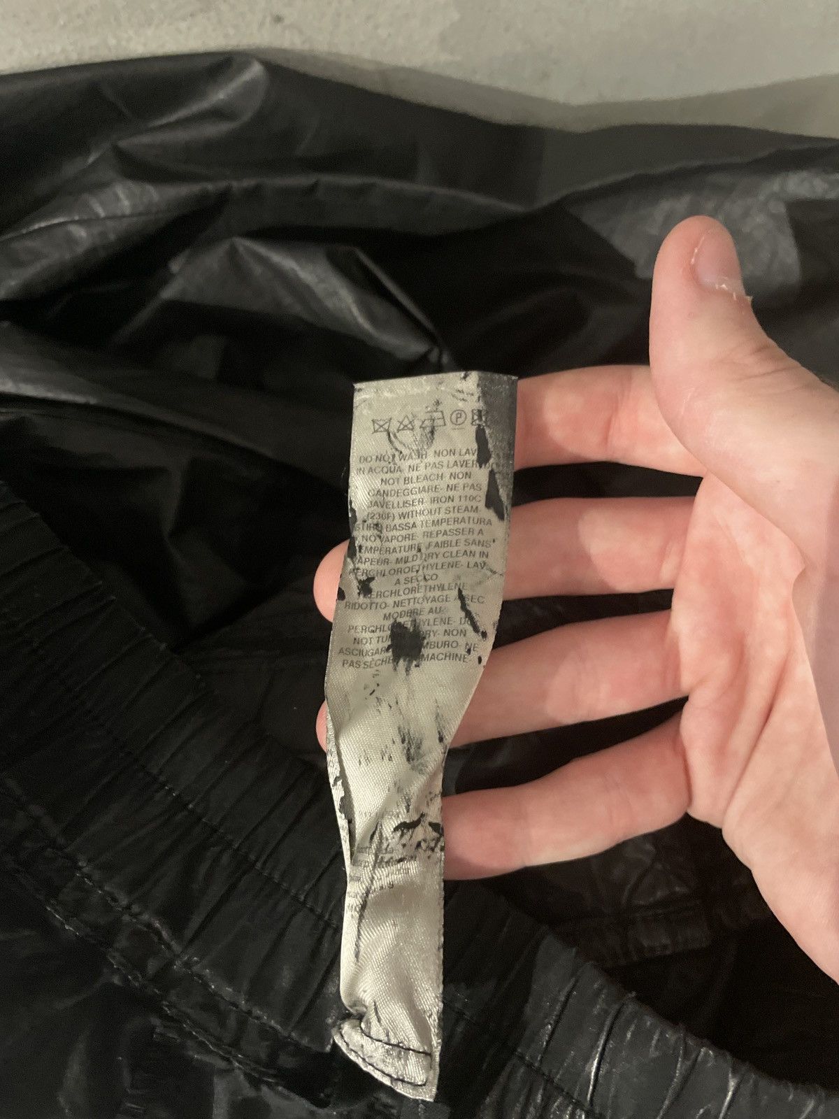 Rick Owens × Rick Owens Drkshdw Rick Owens DRKSHDW Waxed Cargo Pants XS Size US 30 / EU 46 - 4 Thumbnail