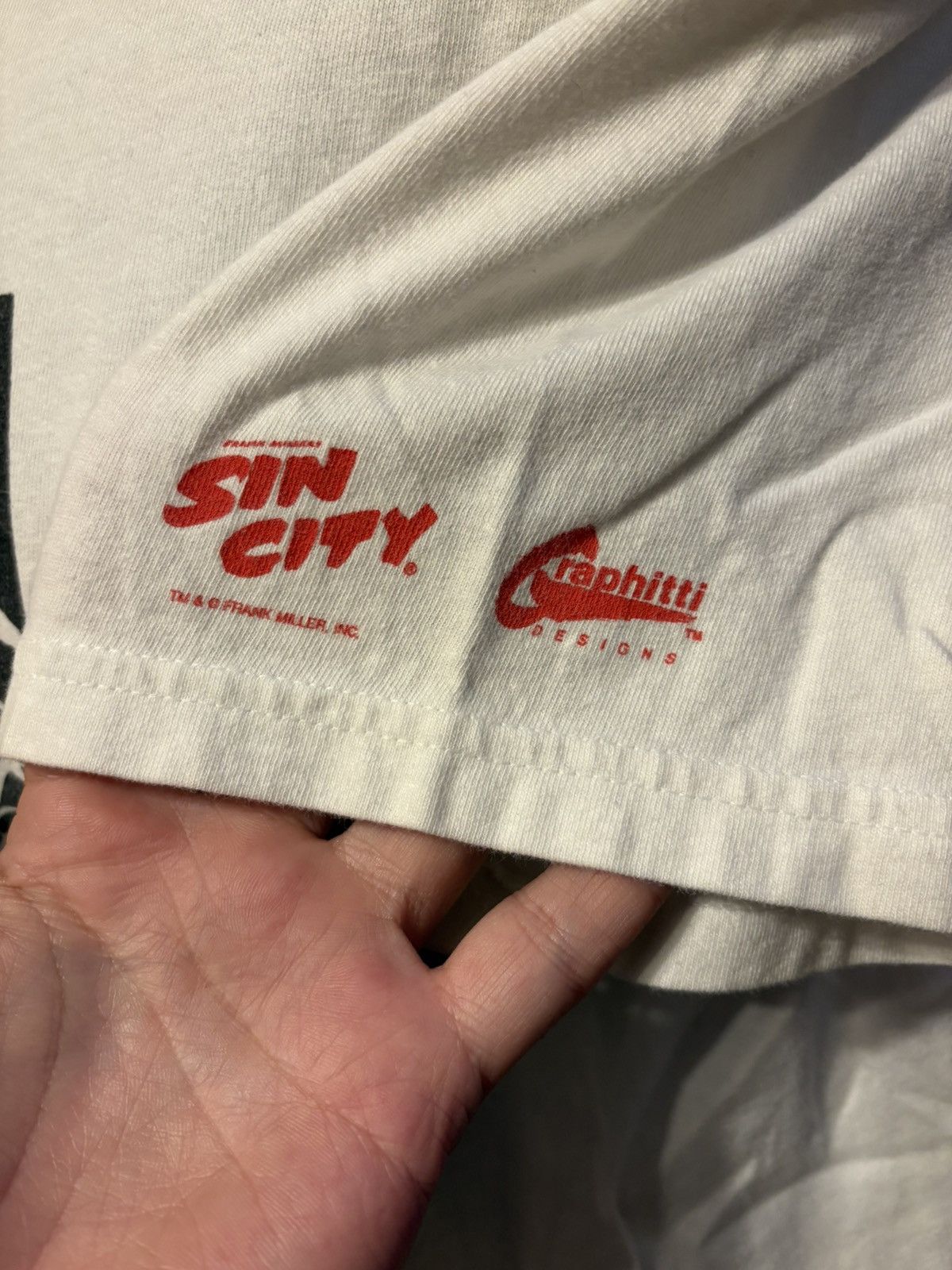 Other Vintage Sin City Tshirt Frank Miller Marv Comicbook Grail Size US L / EU 52-54 / 3 - 6 Thumbnail