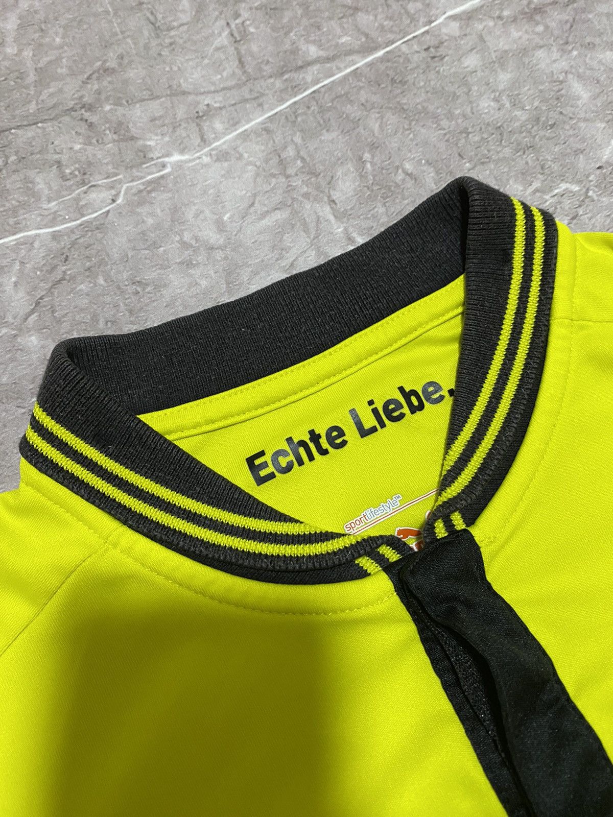 Puma Puma BVB Borussia Dortmund 11/12 Marco Reus 11 Soccer Jersey Size US S / EU 44-46 / 1 - 11 Thumbnail