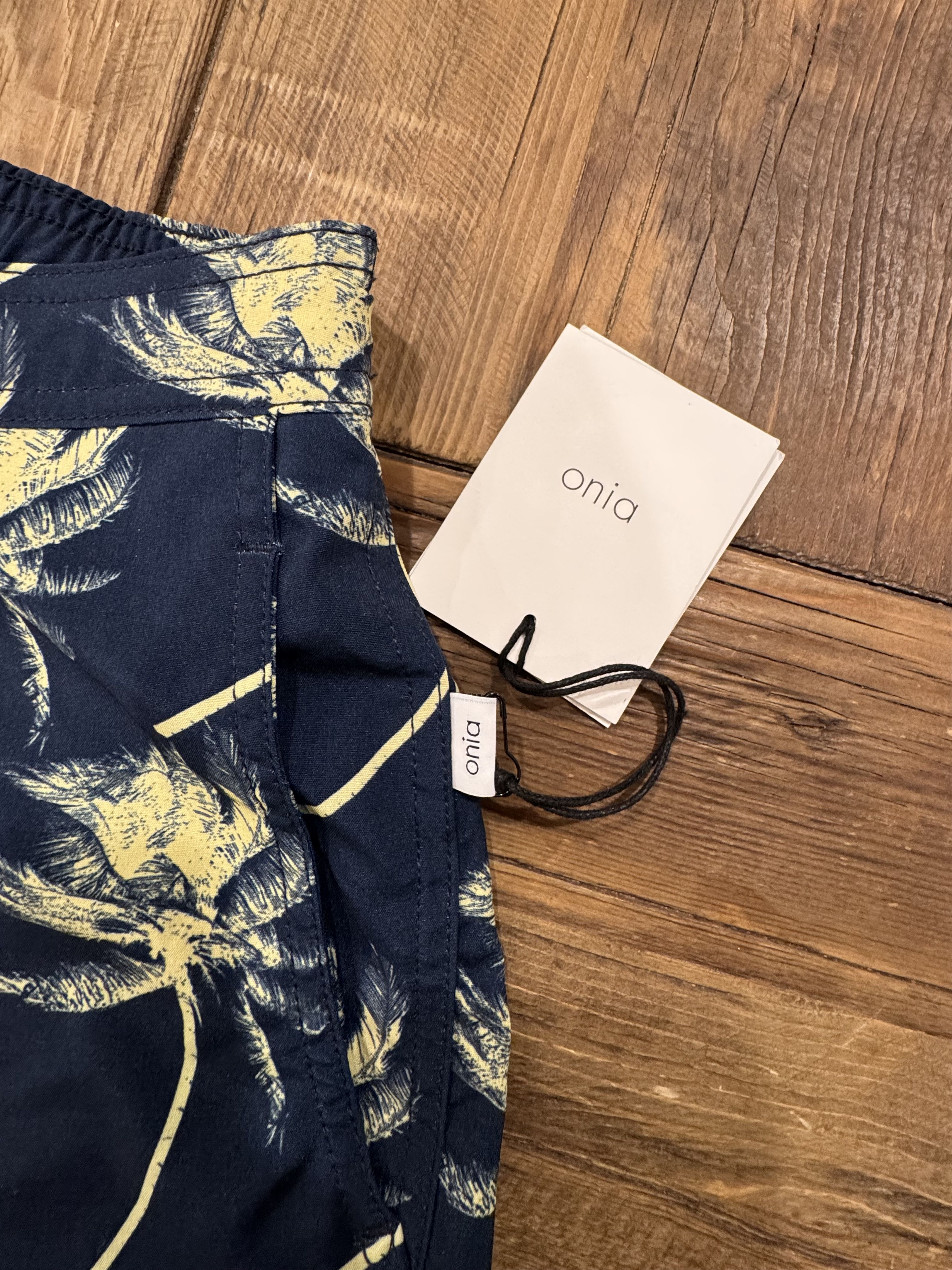 Onia Onia Men's Swim Trunks 5E (Size: Medium) Size US 32 / EU 48 - 7 Thumbnail