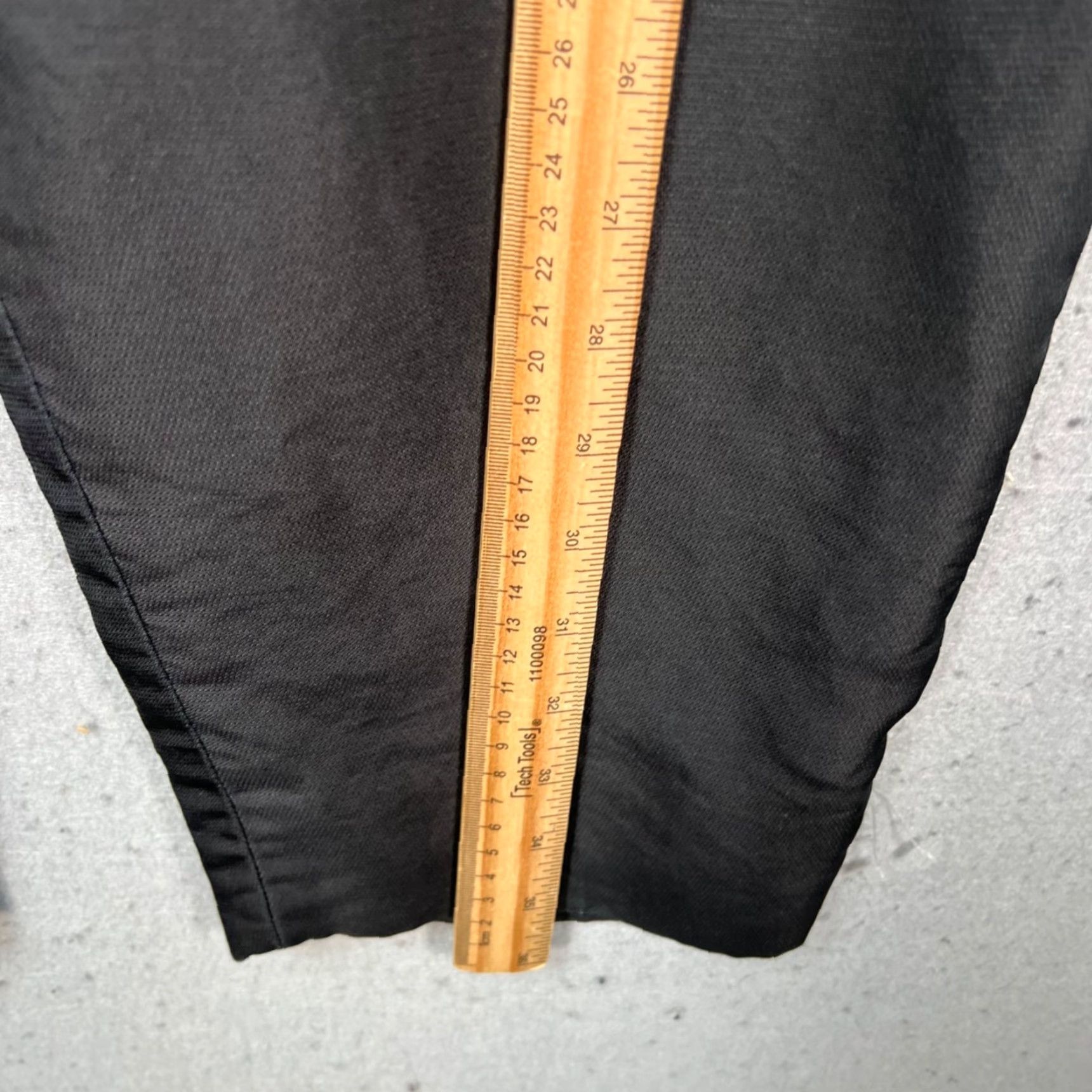 Valentino Valentino Womens 10 Silk Pleated Trousers Pants Dress Silk Black 100% Italy Formal Dress Pants Womens Size 32" / US 10 / IT 46 - 7 Thumbnail
