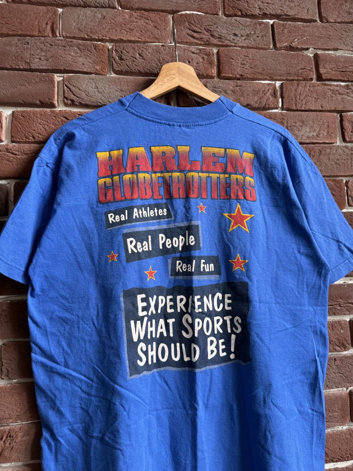 Harlem Globetrotters 90s Harlem Globetrotters Tour Vintage NBA T-Shirt rare hype Size US L / EU 52-54 / 3 - 7 Thumbnail