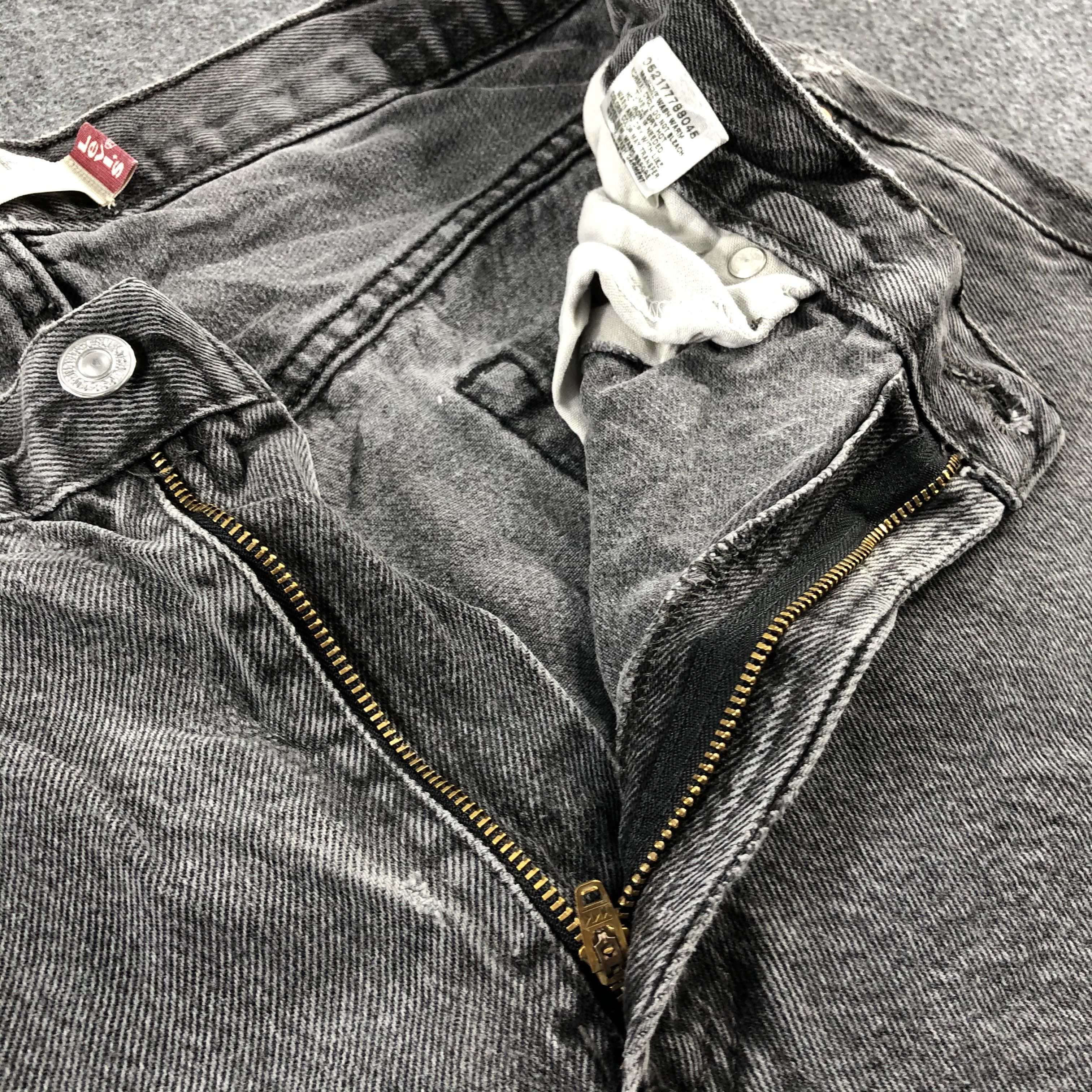 Levi's Vintage Levis 505 Jeans-J2309 Size US 32 / EU 48 - 13 Thumbnail
