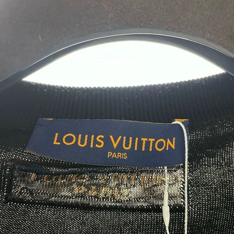 Louis Vuitton Louis Vuitton Printed knit short sleeves Size US XL / EU 56 / 4 - 4 Thumbnail
