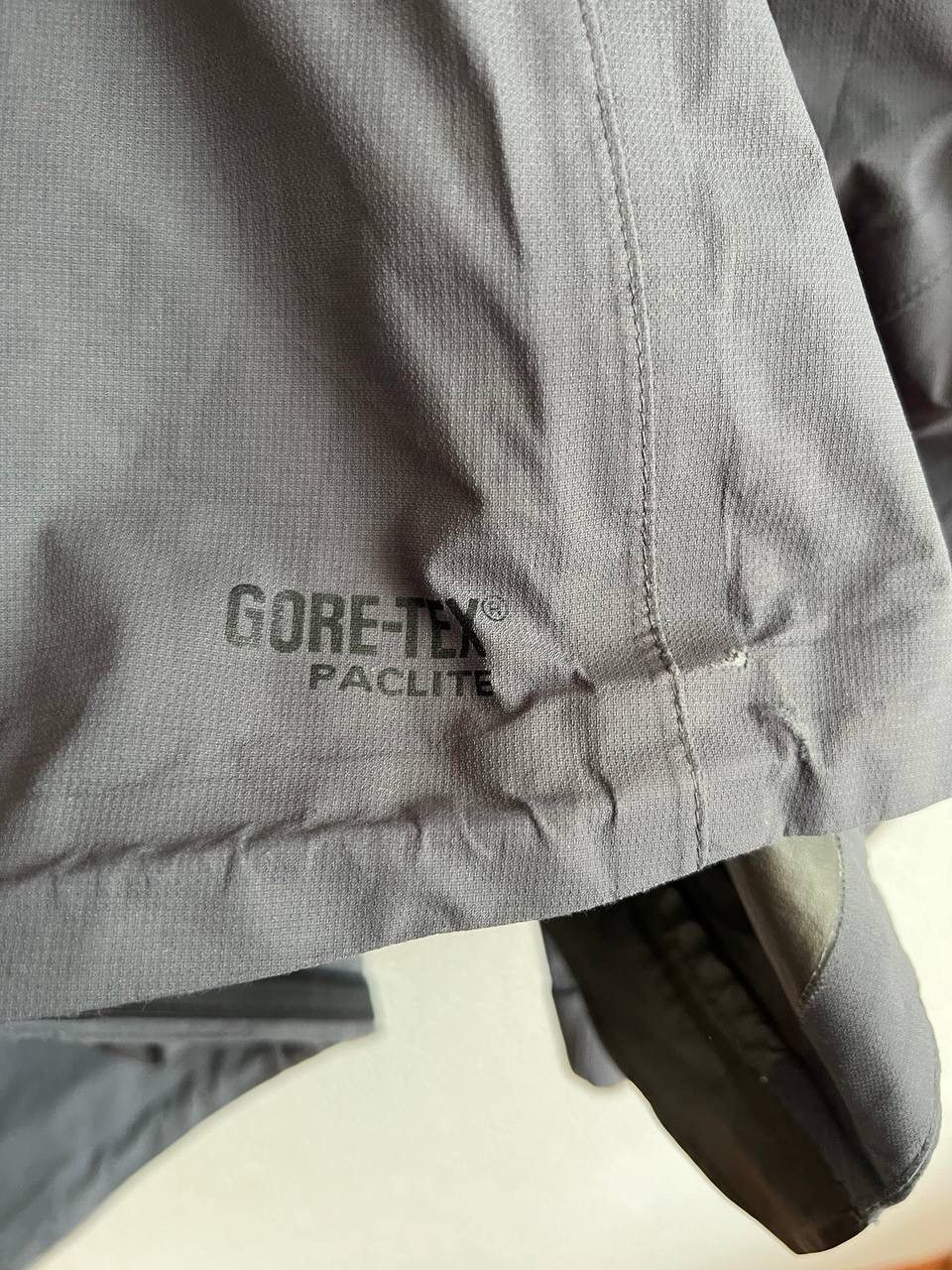 Nike ACG Nike ACG Gore-tex Paclite Outdoor Jacket Gorpcore Size US M / EU 48-50 / 2 - 3 Thumbnail