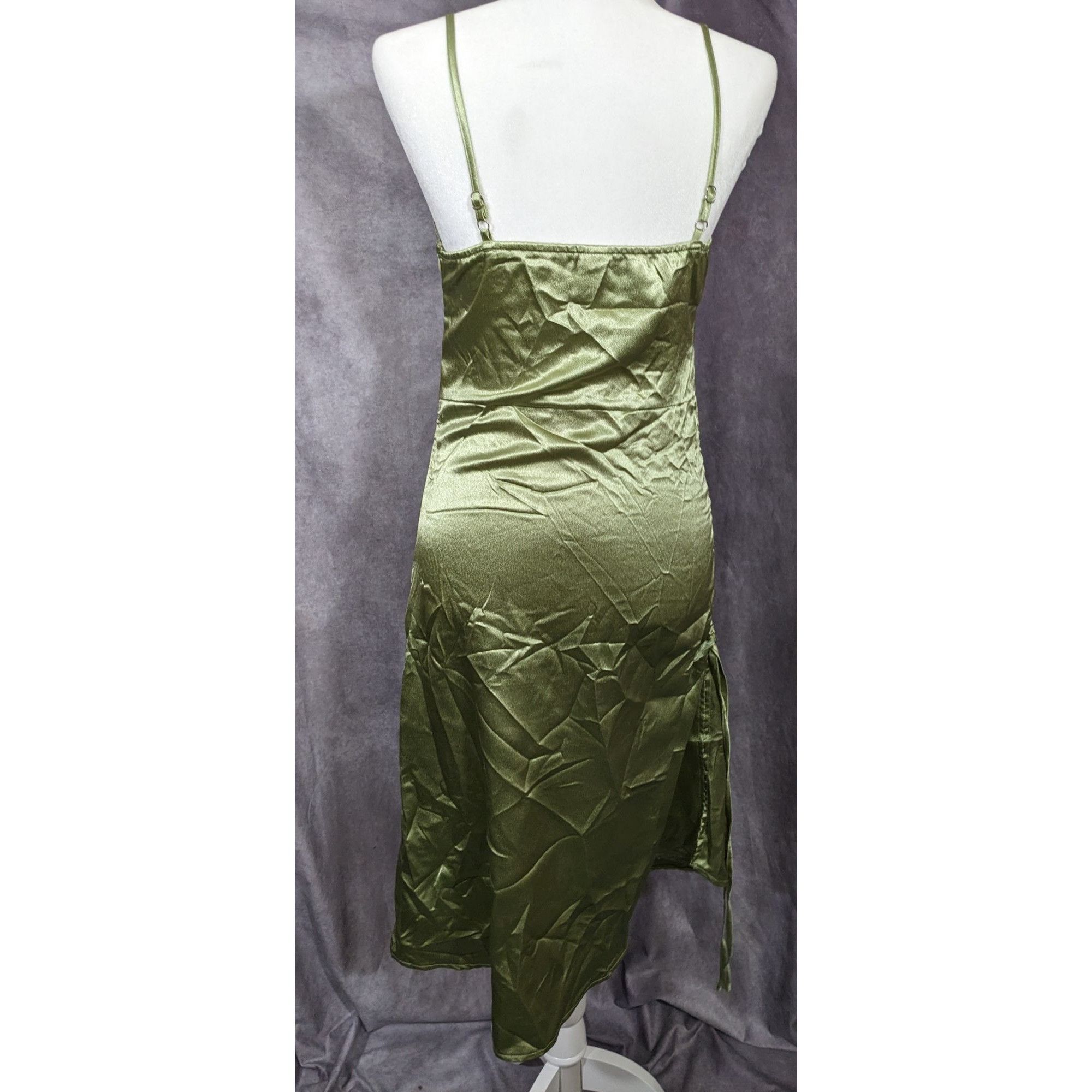 Other Elegant Open Midriff Green Satin Formal Dress Size S / US 4 / IT 40 - 9 Thumbnail