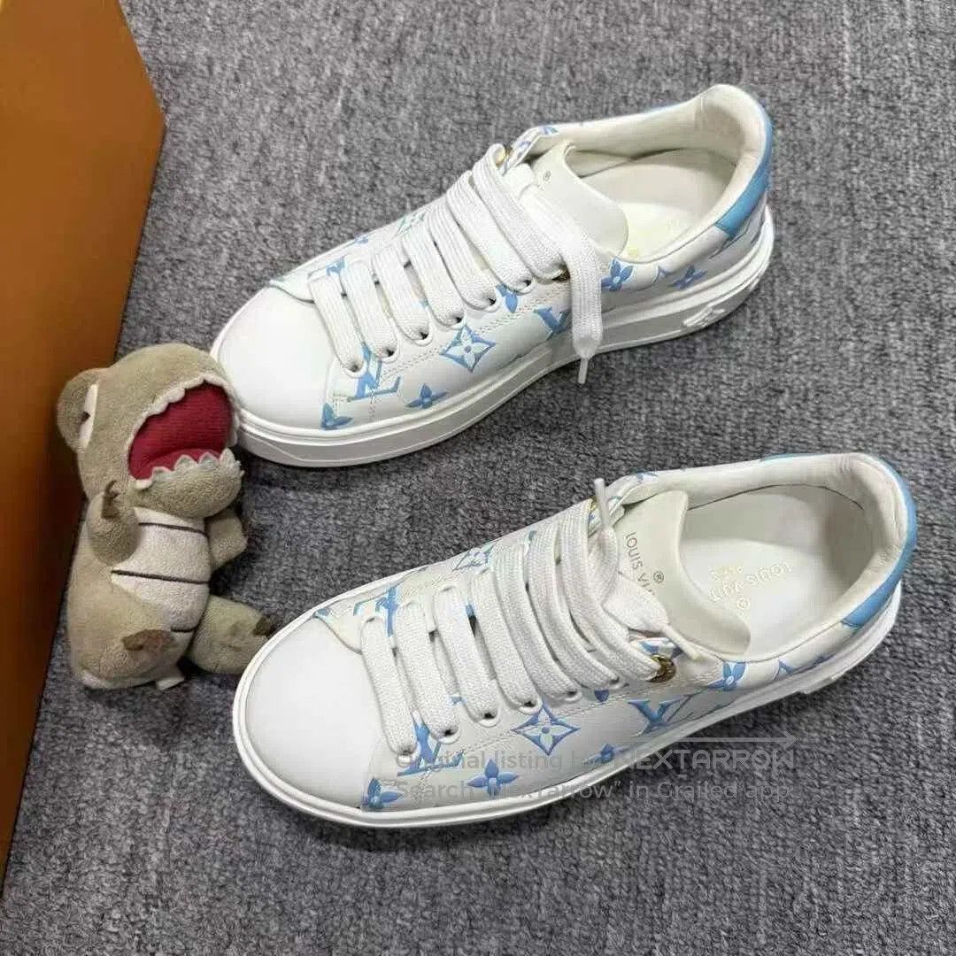 Louis Vuitton Louis Vuitton Blue Monogram Platform Shoes. Size US 5 / IT 35 - 1 Thumbnail