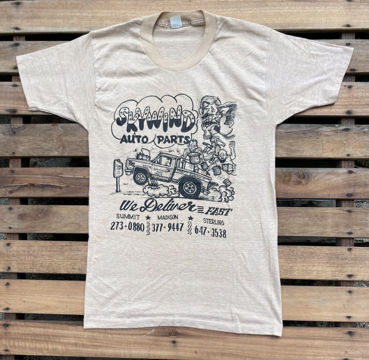 Vintage Vintage 70s Filko Crown Jewels Autoparts T shirt Size US M / EU 48-50 / 2 - 2 Thumbnail