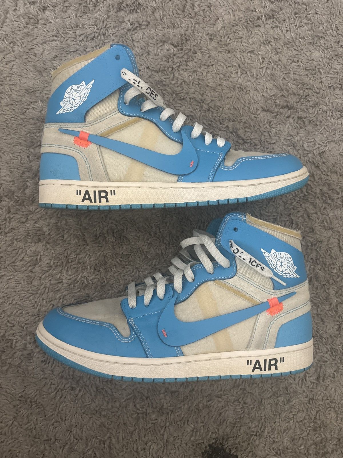 Nike × Off-White Off White Jordan 1 Unc Size US 10.5 / EU 43-44 - 1 Thumbnail