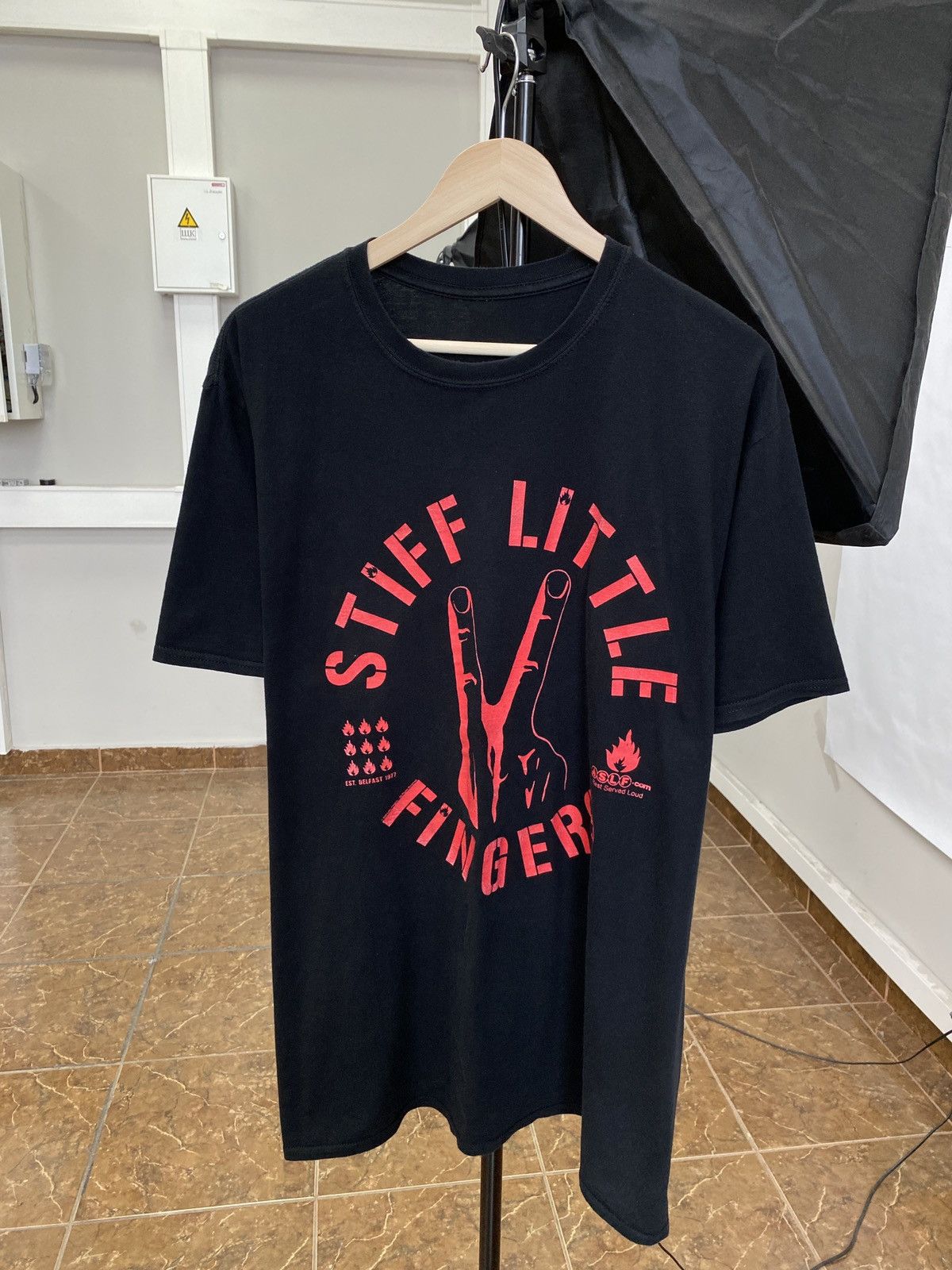 Band Tees Vintage Stiff Little Fingers Punk T-shirt Rare Retro Hype Size US XXL / EU 58 / 5 - 1 Thumbnail