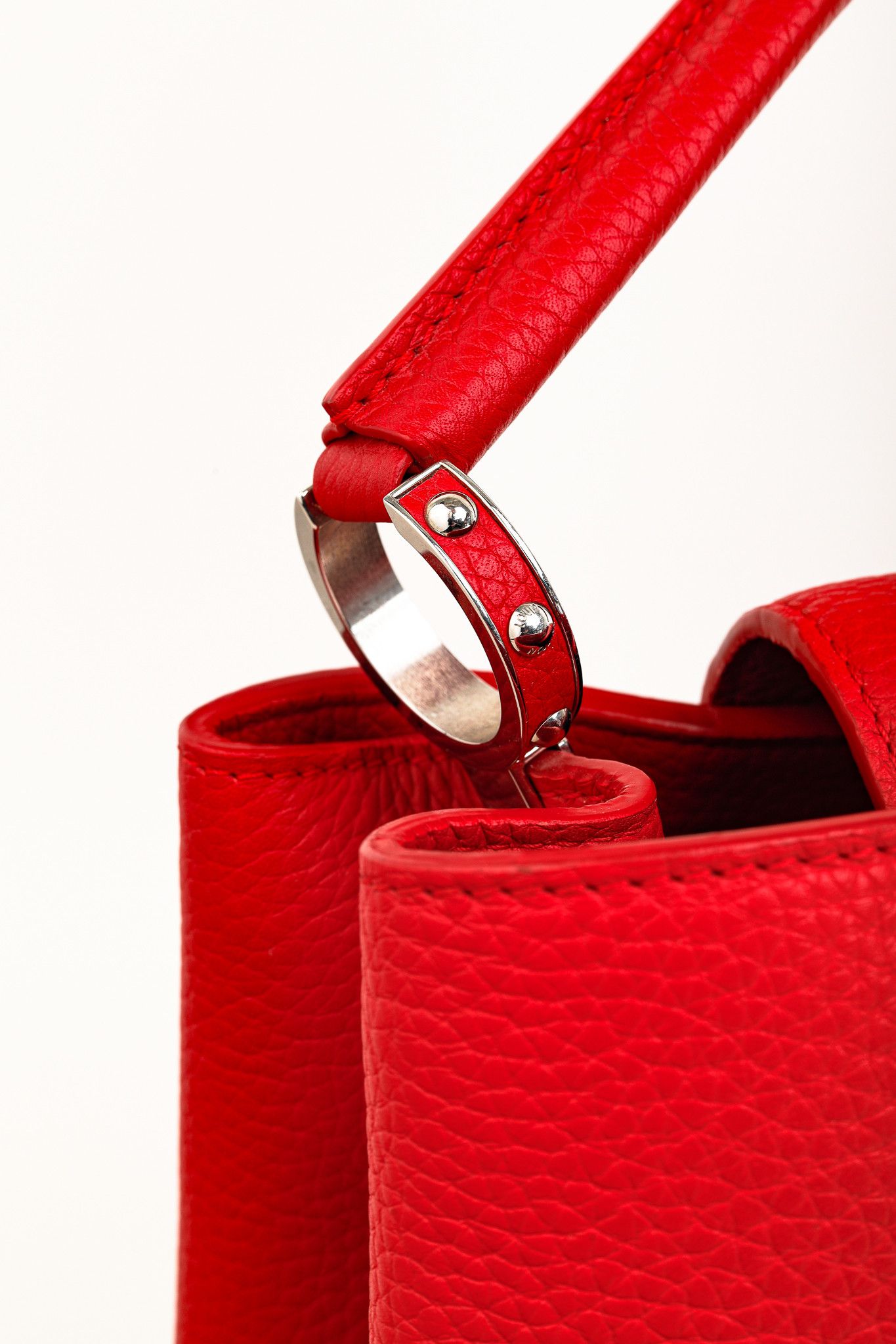 Louis Vuitton Louis Vuitton Capucines MM Rubis Taurillon Leather Satchel Size ONE SIZE - 14 Thumbnail