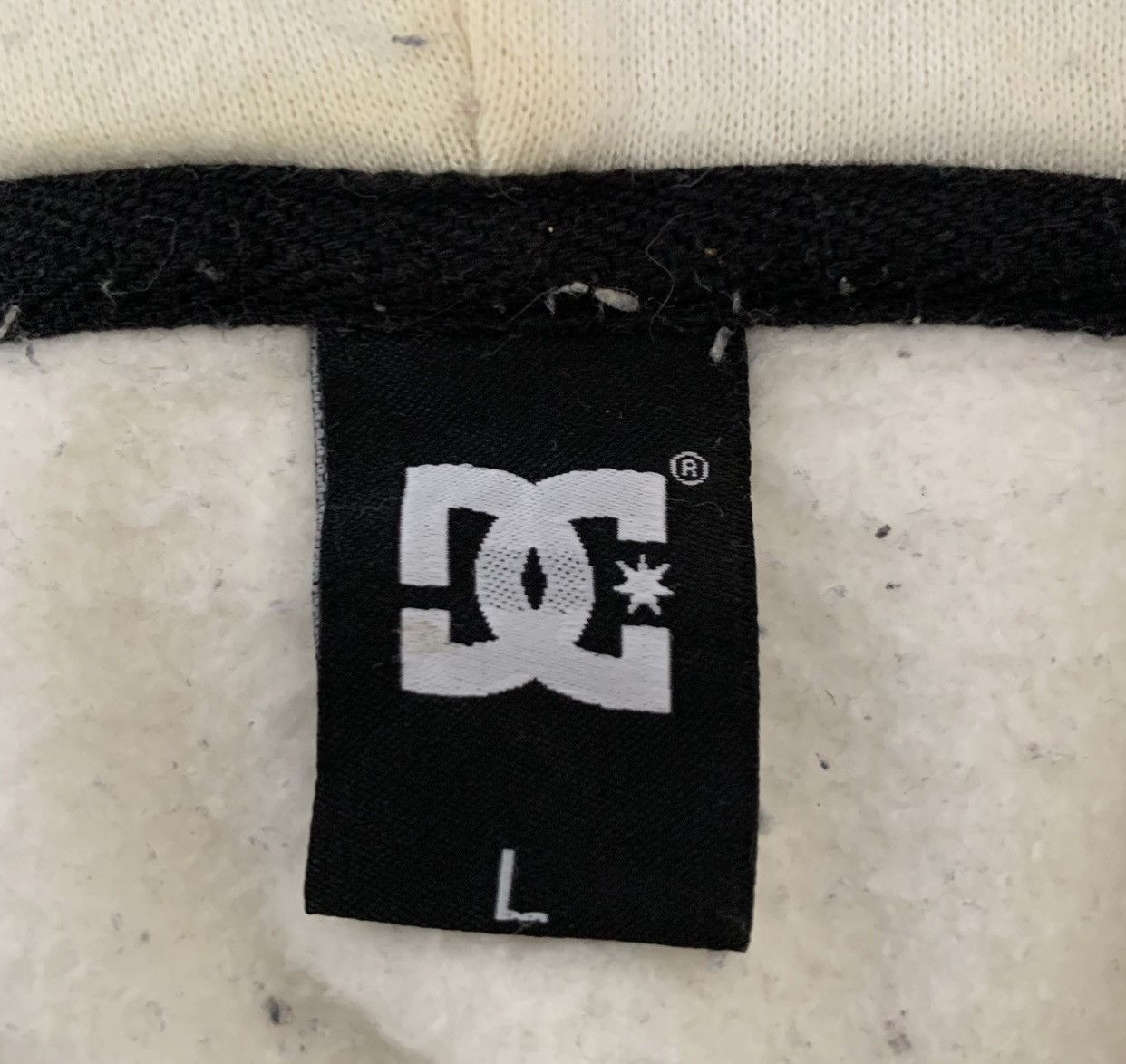 DC Vintage Y2K Dc Shoes Usa Big Logo Pullover Hoodie Size L Size US L / EU 52-54 / 3 - 8 Thumbnail