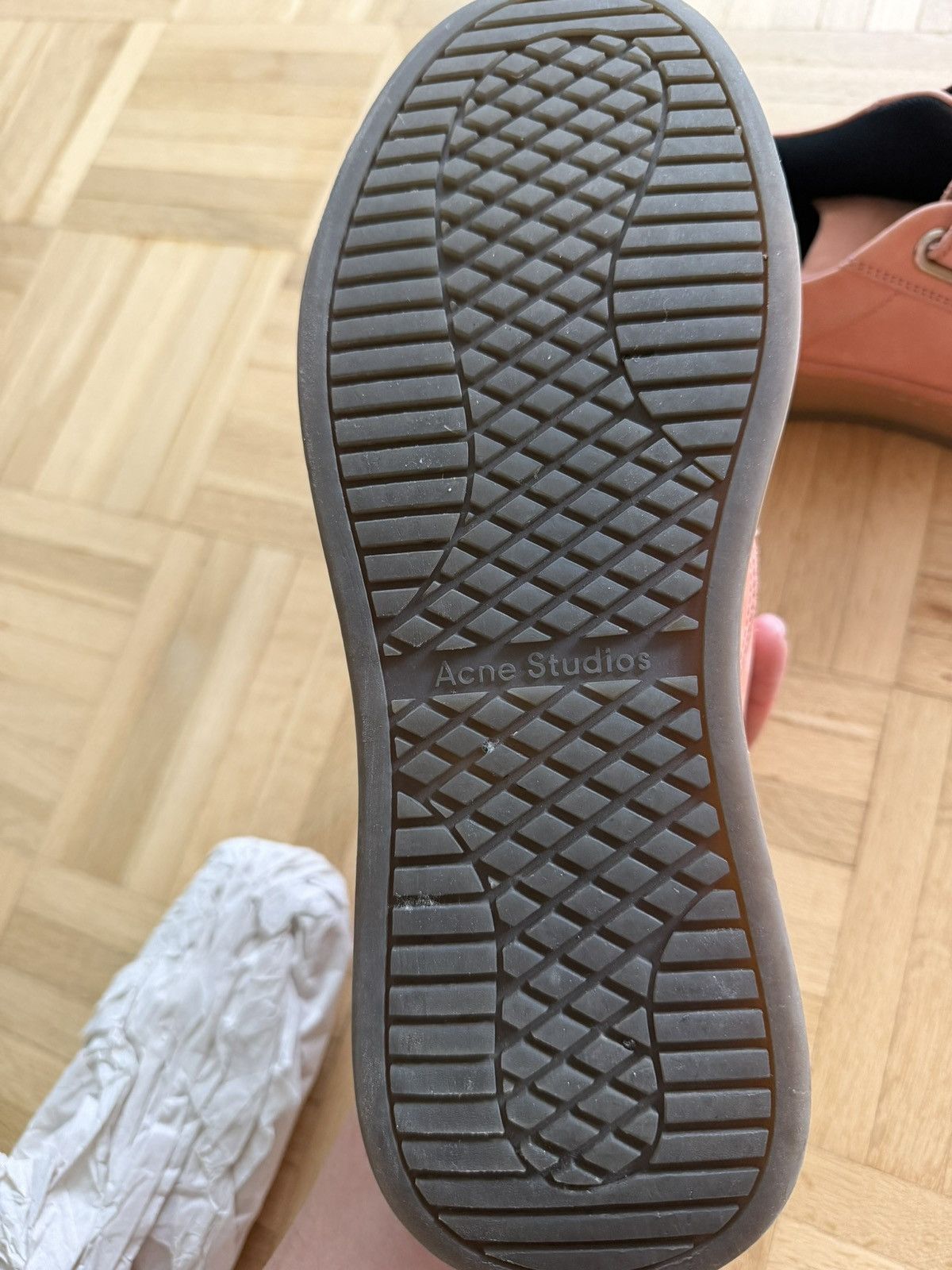Acne Studios Acne Studios Pink Velcro Strap Sneakers Size 42 Size US 9 / EU 42 - 6 Thumbnail