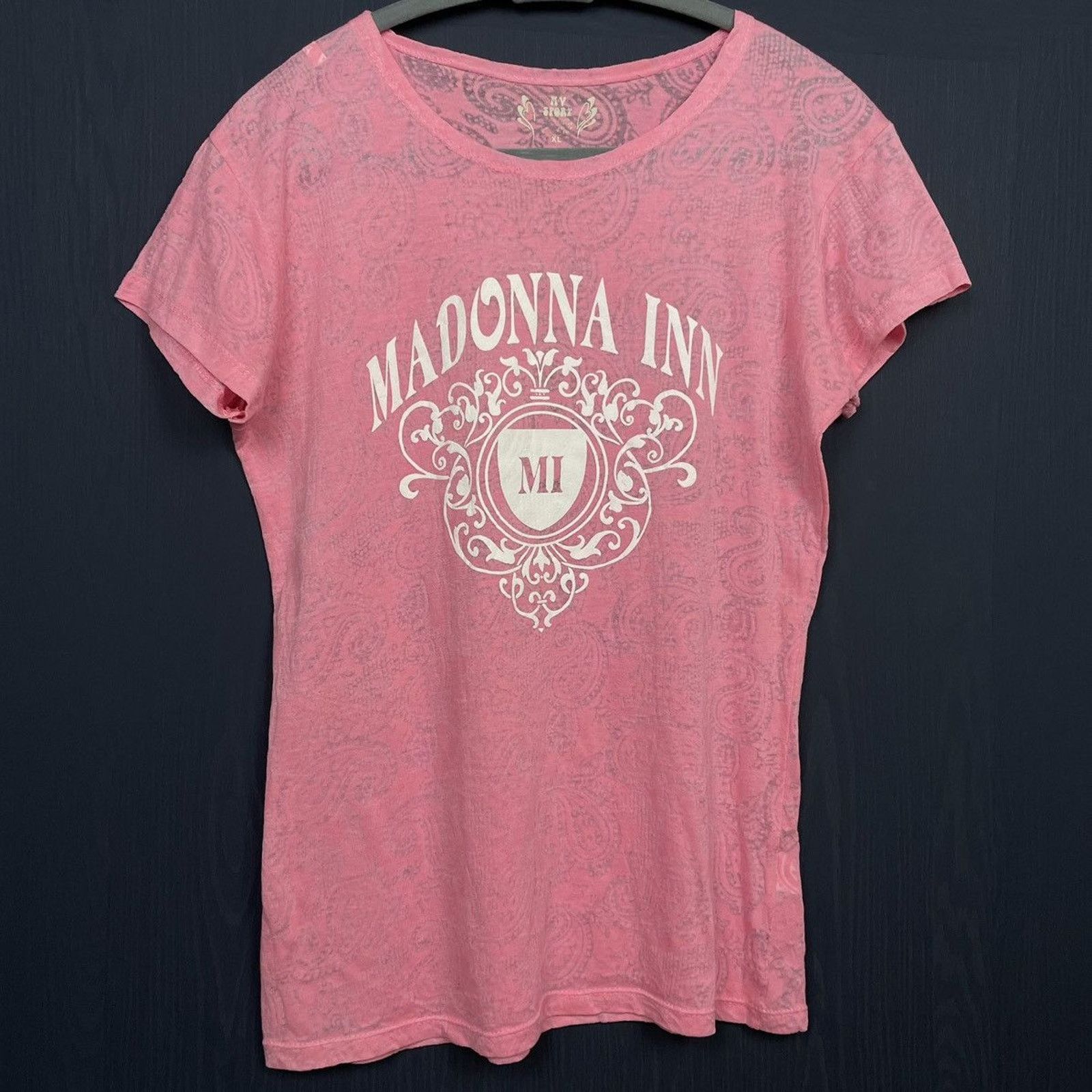 Harley Davidson × Japanese Brand × Vintage 🇺🇸MADONNA INN CALI Paisley T Size M / US 6-8 / IT 42-44 - 1 Thumbnail