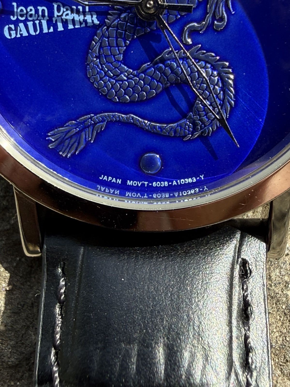 Jean Paul Gaultier Jean Paul Gaultier Dragon Dial Round Watch Rare Colorway Size ONE SIZE - 3 Thumbnail