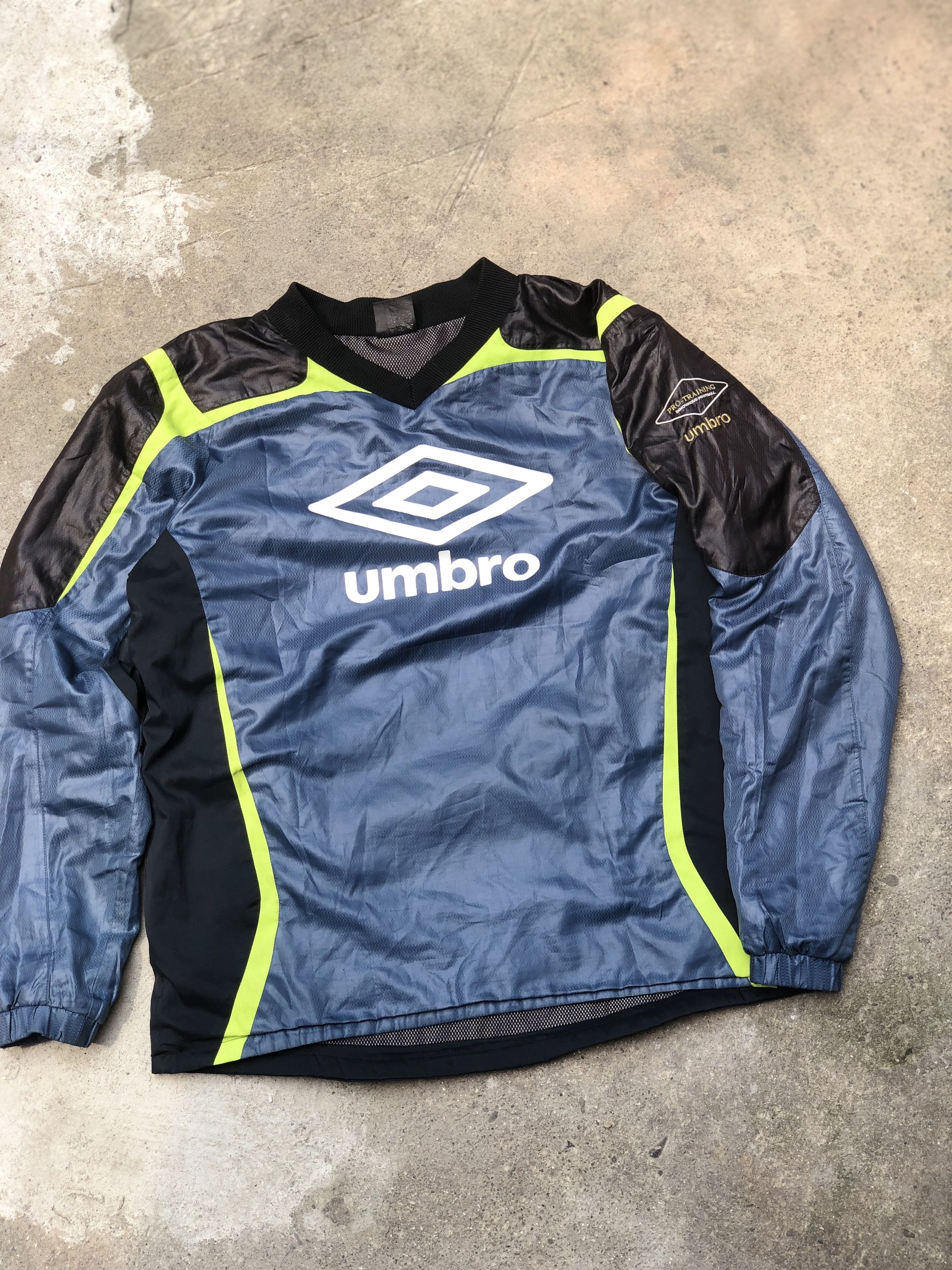 Umbro Umbro Pullover Big Logo 00s Collectible Item very rare Size US M / EU 48-50 / 2 - 2 Thumbnail