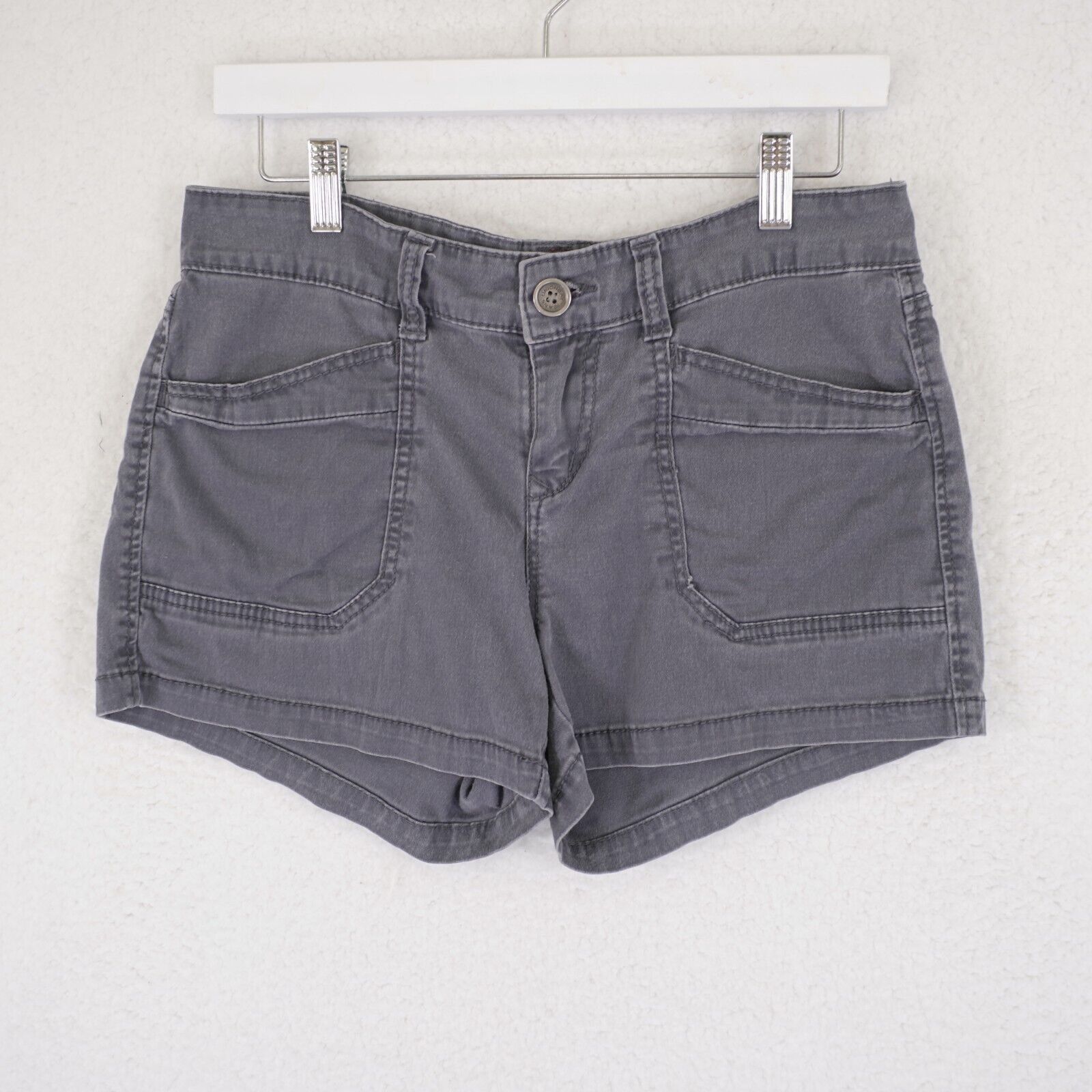 UNIONBAY Unionbay Gray Cotton Short Shorts 9 32/3.5 High Rise Cotton Size 30" / US 8 / IT 44 - 1 Thumbnail