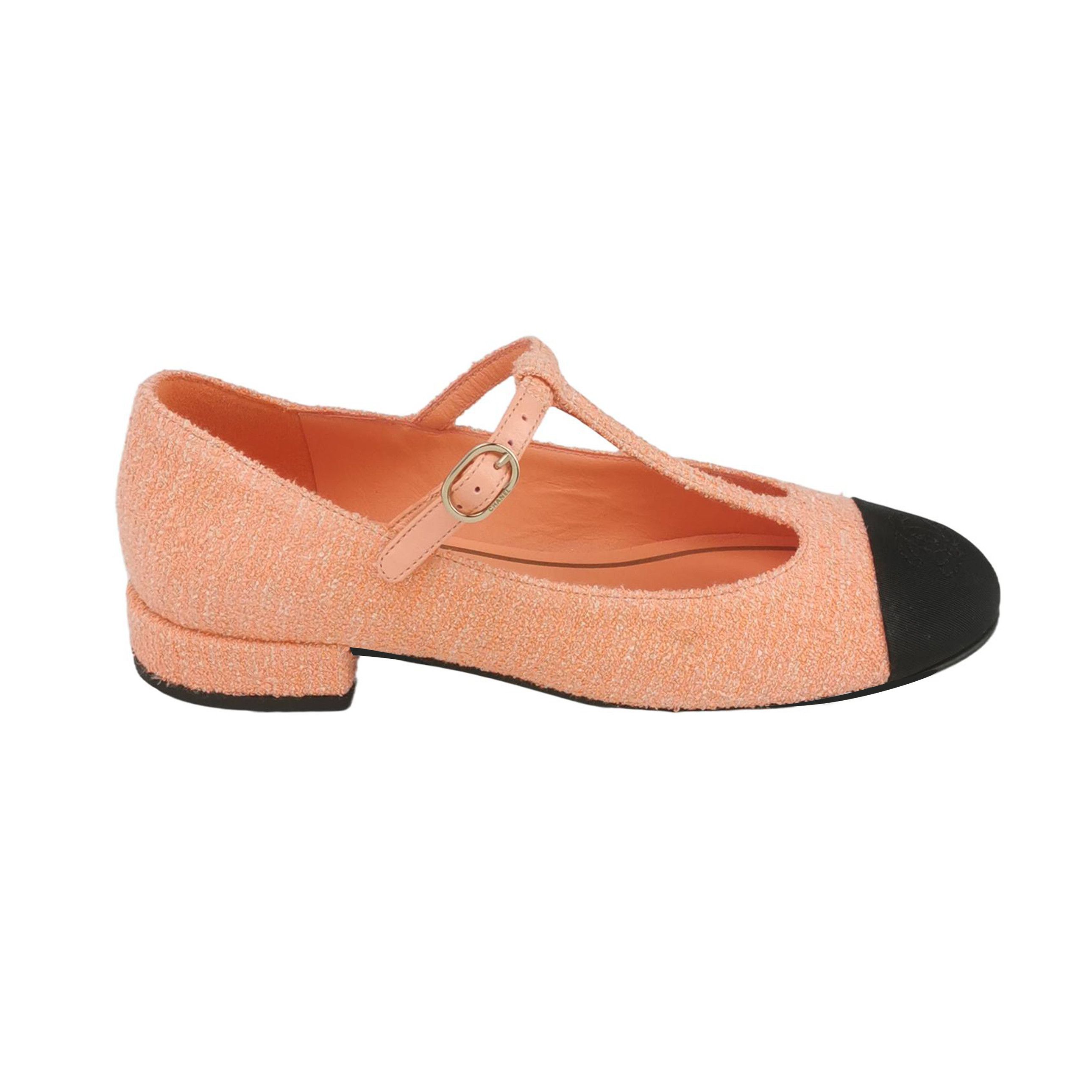 Chanel Chanel Women 6 Flats Size US 6 / IT 36 - 1 Thumbnail
