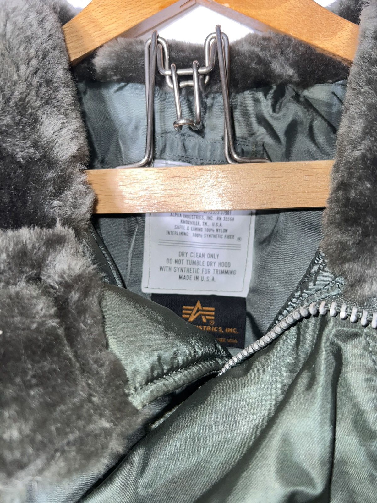 Alpha Industries Alpha Industries N-2B Vintage Bomber Jacket Size US XL / EU 56 / 4 - 4 Thumbnail