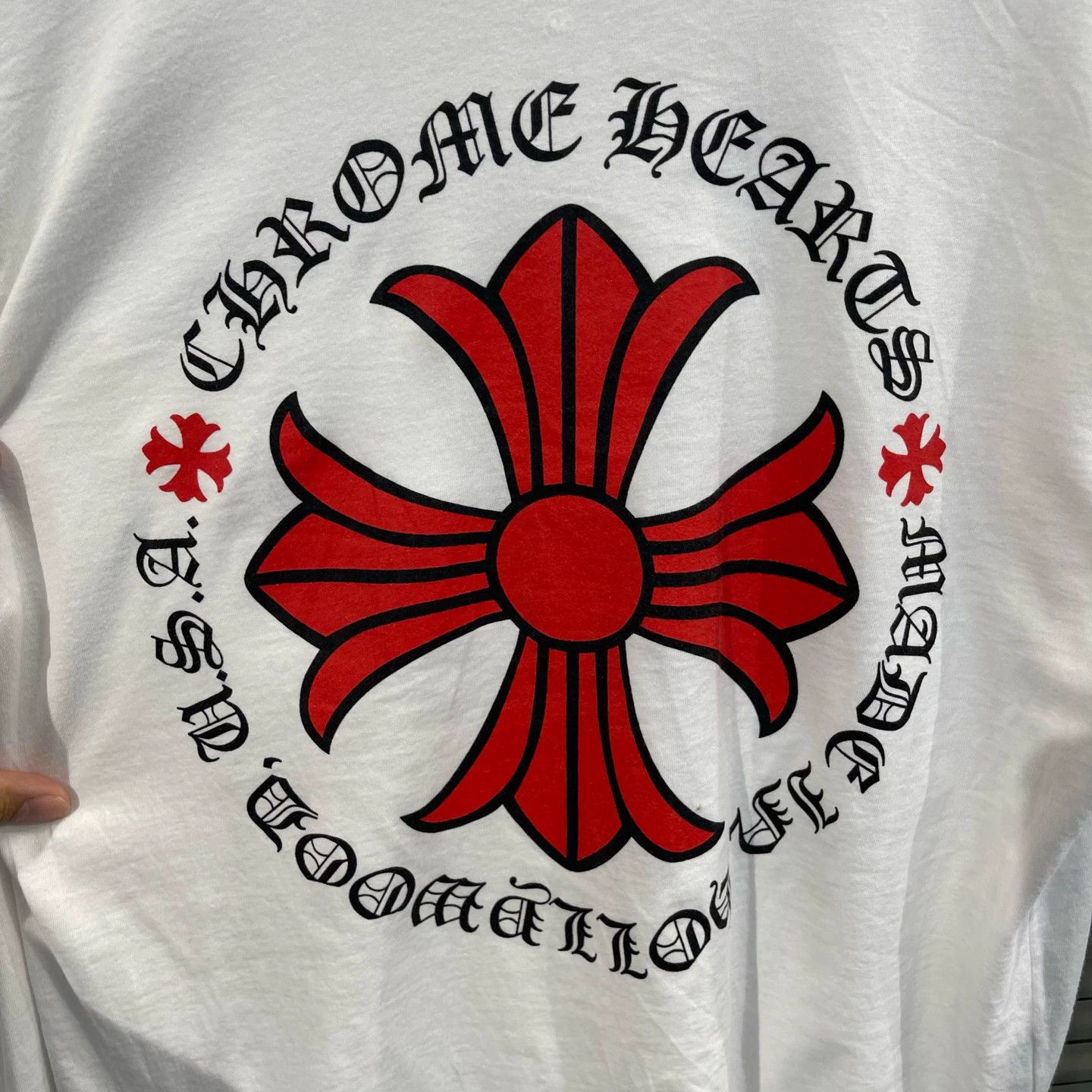 Chrome Hearts Chrome Hearts Red Sanskrit Cross Flower Print LS M (New) Size US M / EU 48-50 / 2 - 6 Thumbnail