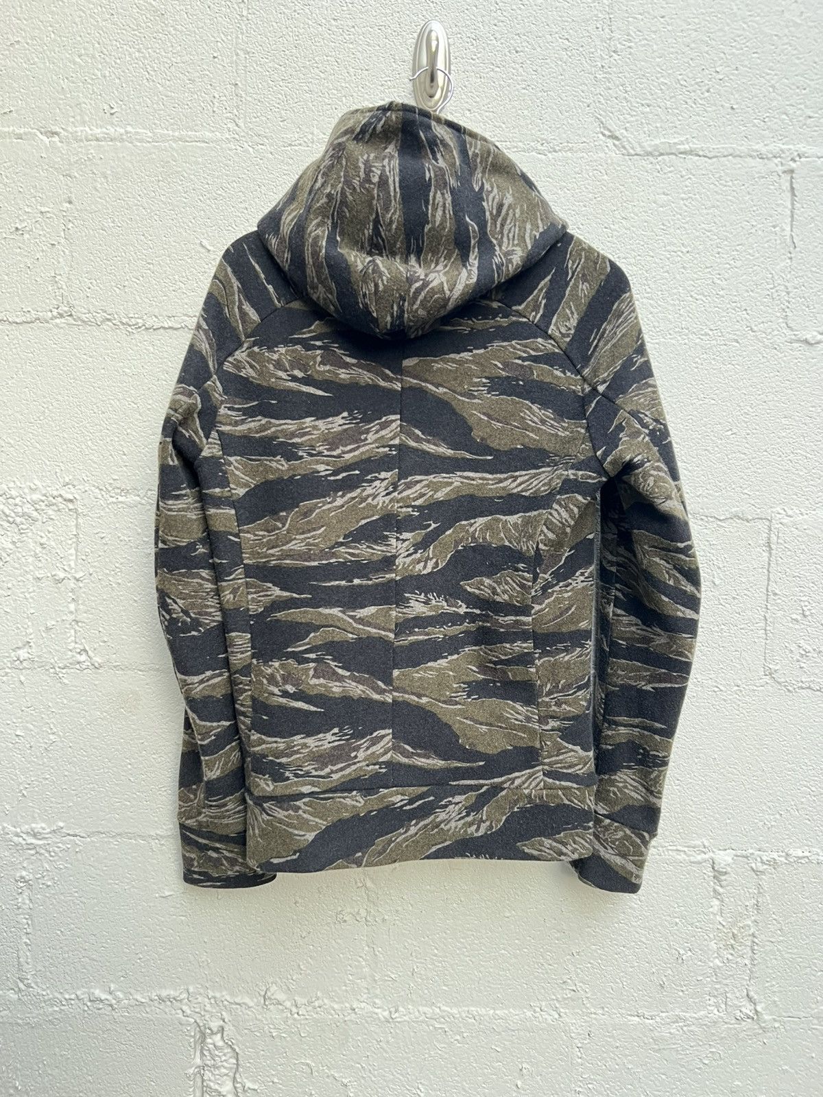 Attachment × Japanese Brand × Kazuyuki Kumagai Attachment Attachment Tiger Camo Full Zip Hoodie Size US M / EU 48-50 / 2 - 2 Thumbnail