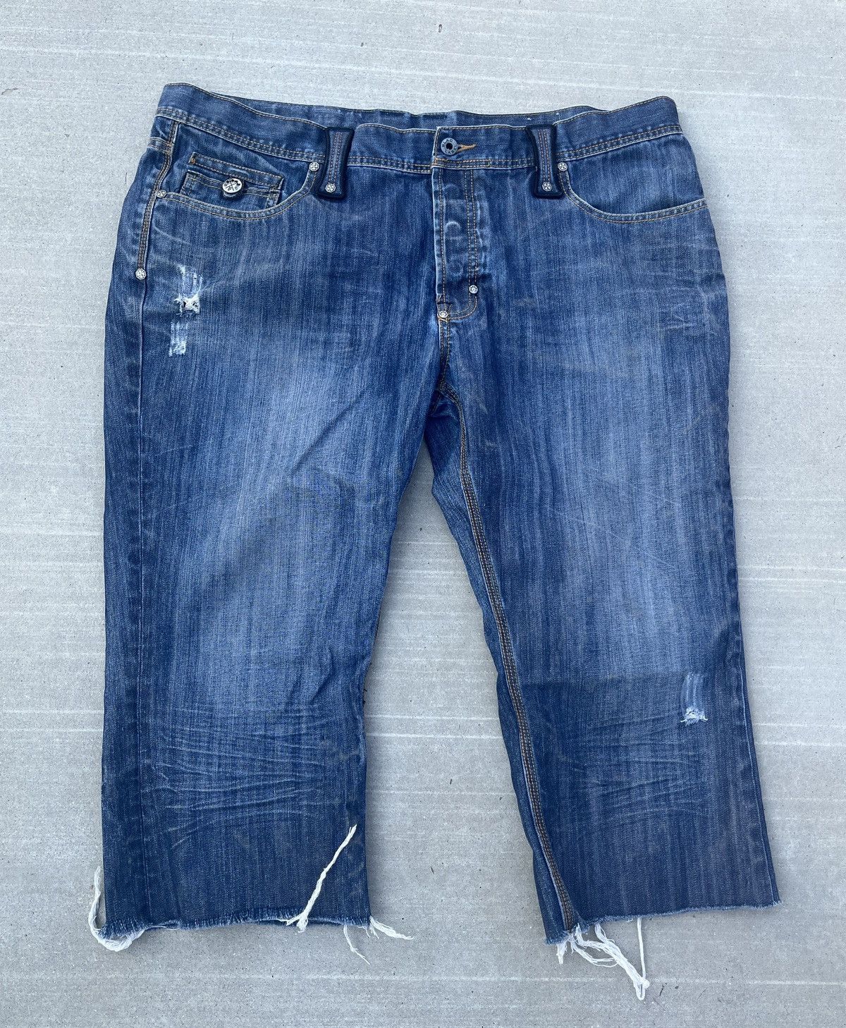 Black Label Blac Label Y2K Cropped Dark Wash Embroidered Denim Jeans Size US 44 / EU 60 - 2 Thumbnail