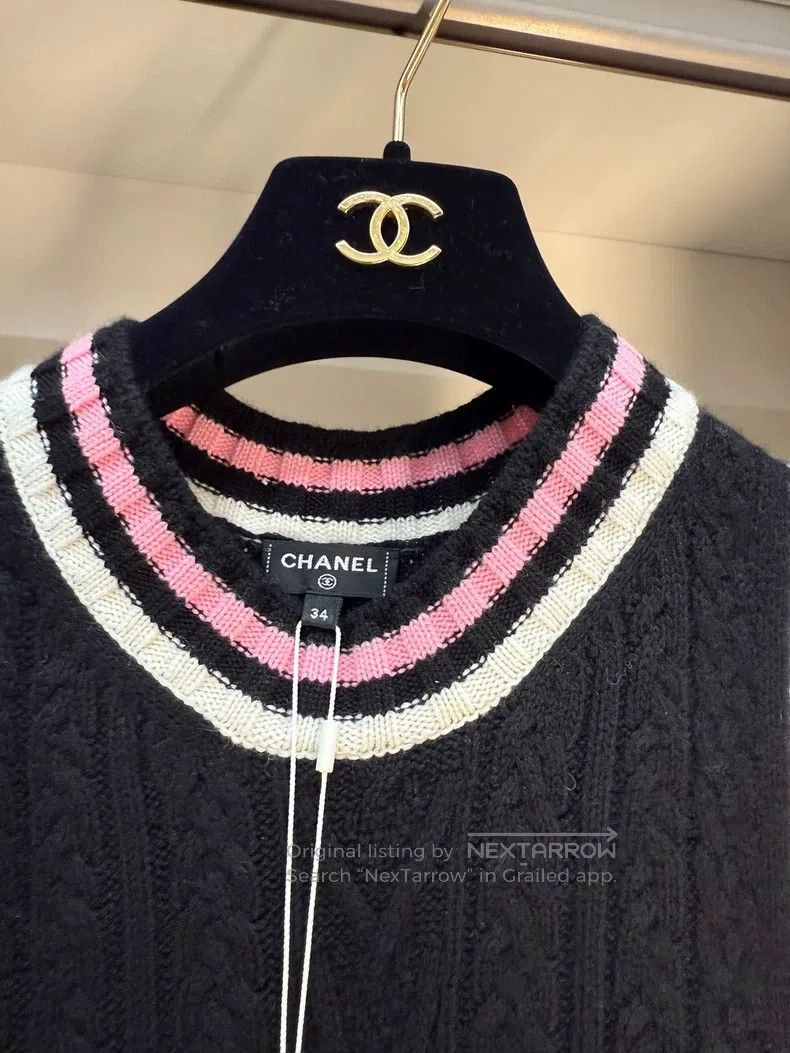 Chanel Chanel College-style cashmere dress Size XXS / US 00 / IT 34 - 2 Thumbnail