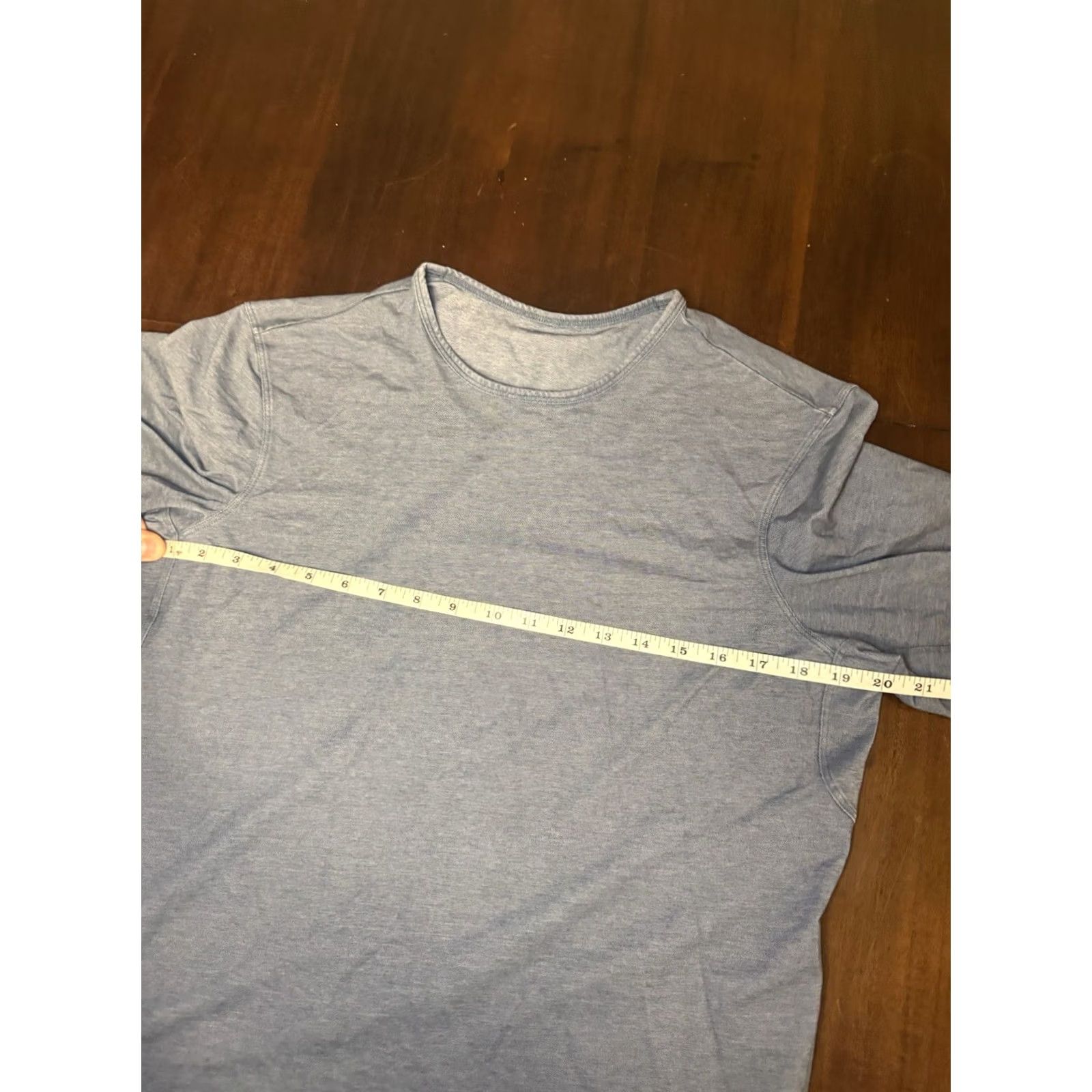 Lululemon Lululemon Blue Denim Distressed Short Sleeve Shirt - Medium Size US M / EU 48-50 / 2 - 5 Thumbnail