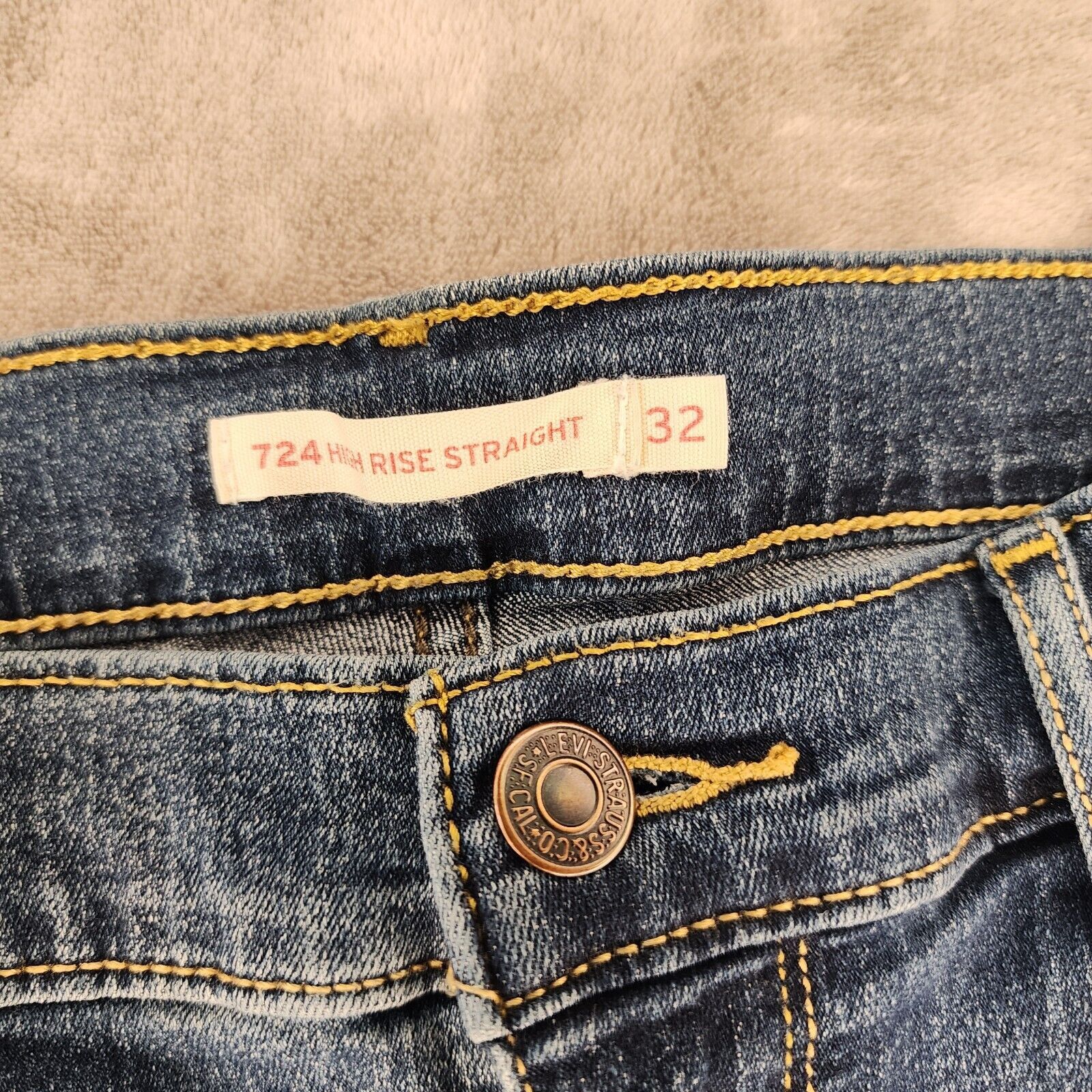 Levi's Levi's Women's 724 High-Rise Street Jeans Size 32x28 Size 32" / US 10 / IT 46 - 5 Thumbnail