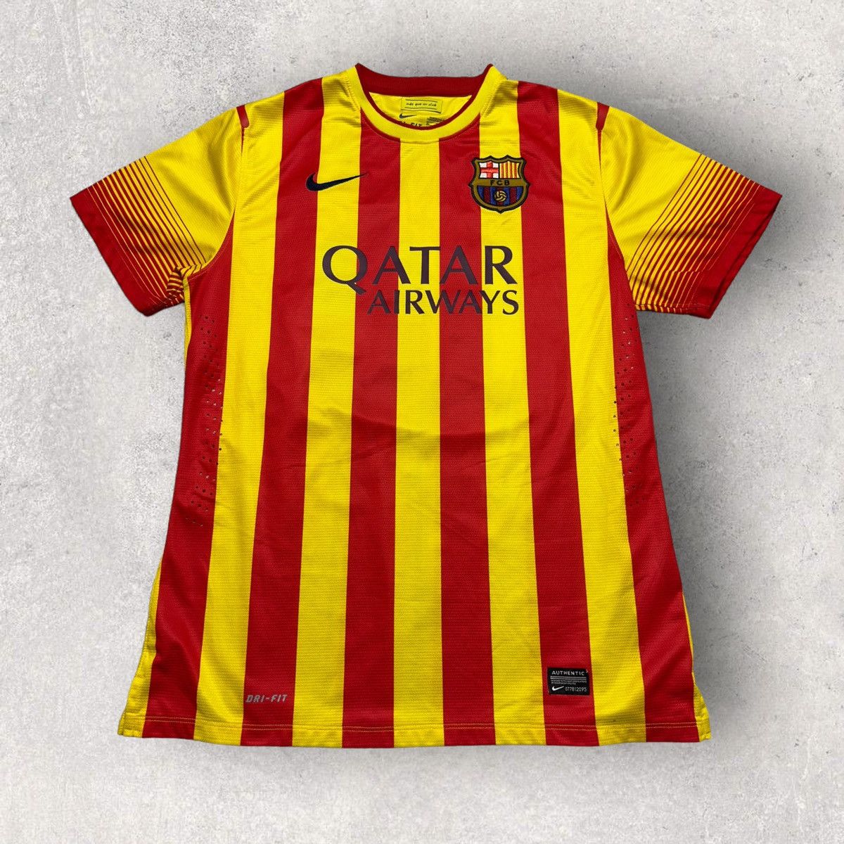 Nike Barcelona Lionel Messi jersey Size US XL / EU 56 / 4 - 1 Thumbnail